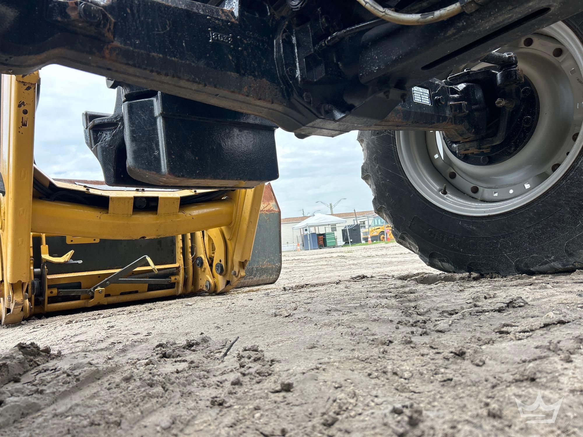 2008 Challenger MT545B