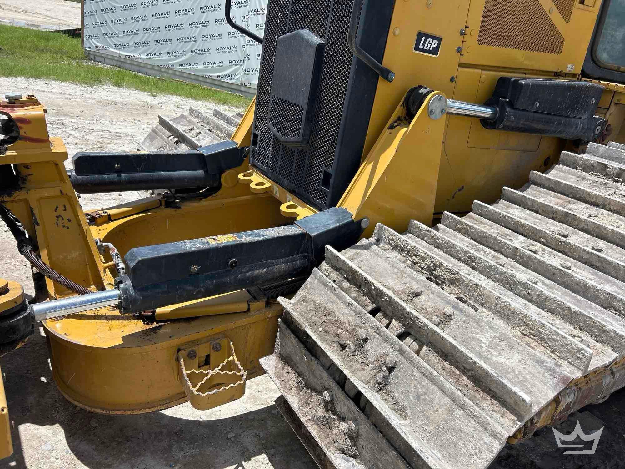 2019 Caterpillar D6N LGP