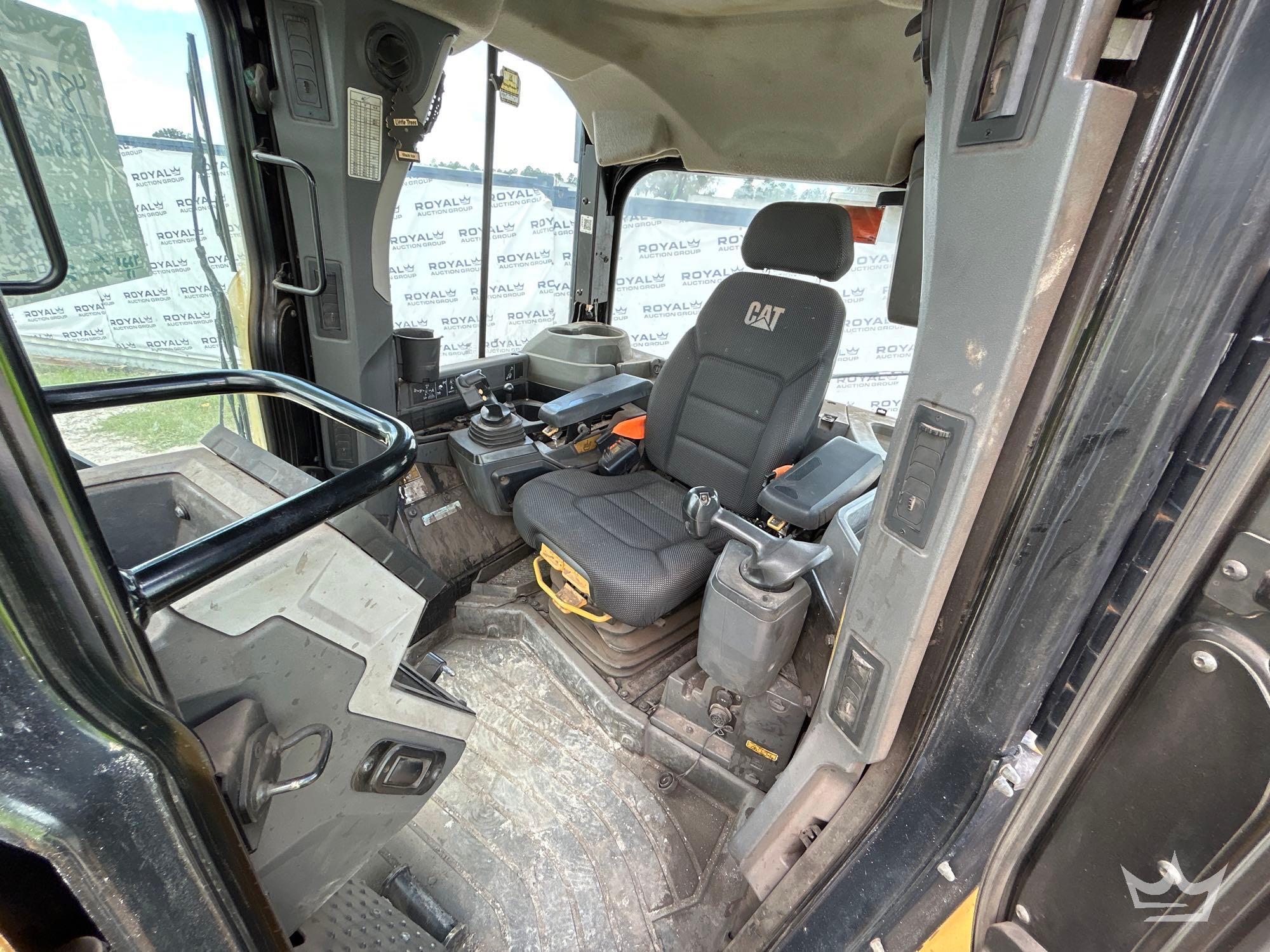 2019 Caterpillar D6N LGP
