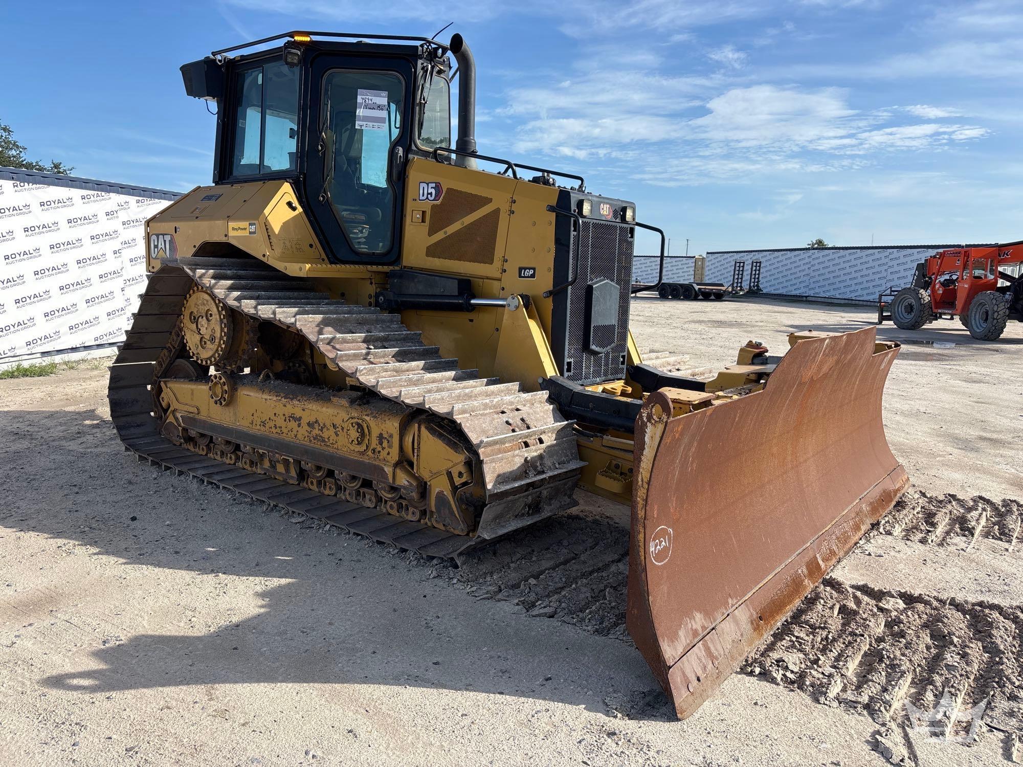 2019 Caterpillar D6N LGP