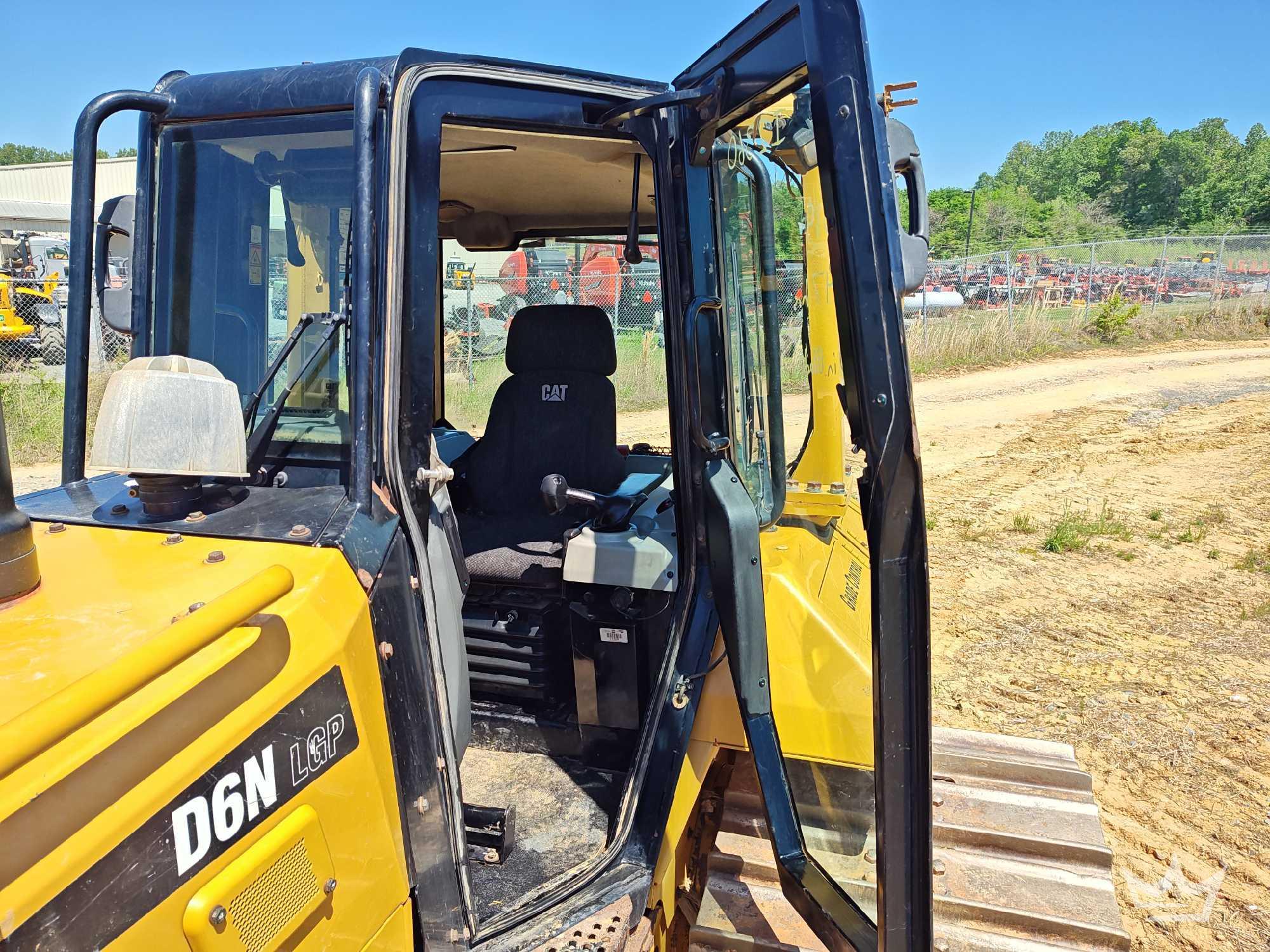 2019 Caterpillar D6N LGP
