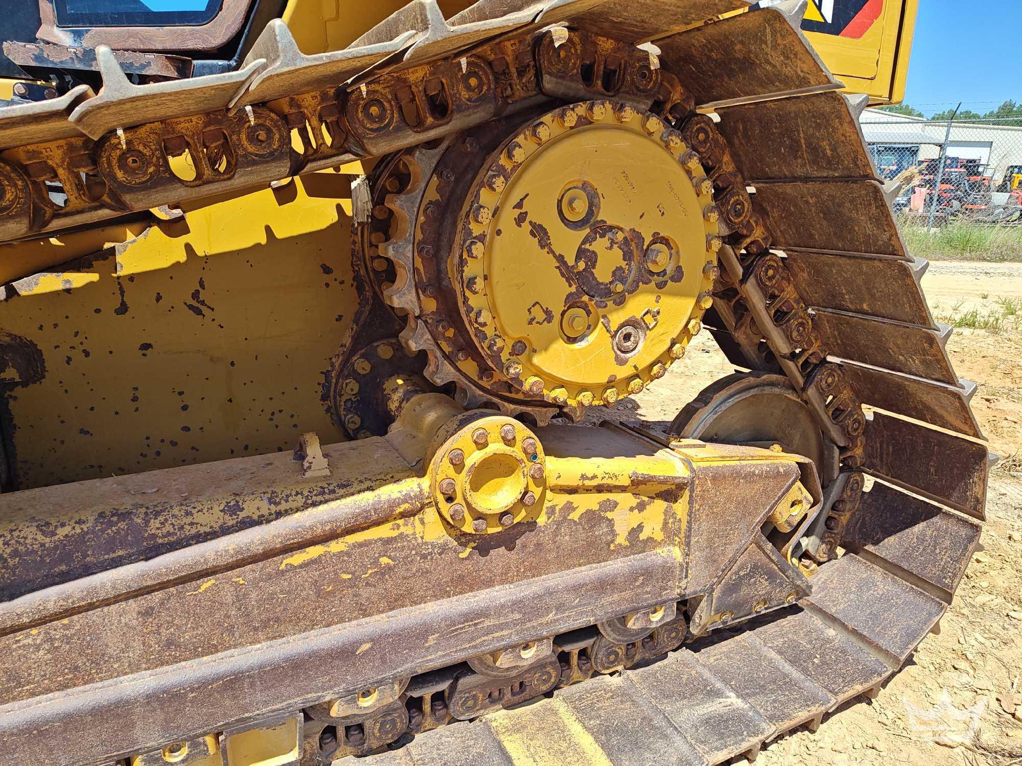 2019 Caterpillar D6N LGP