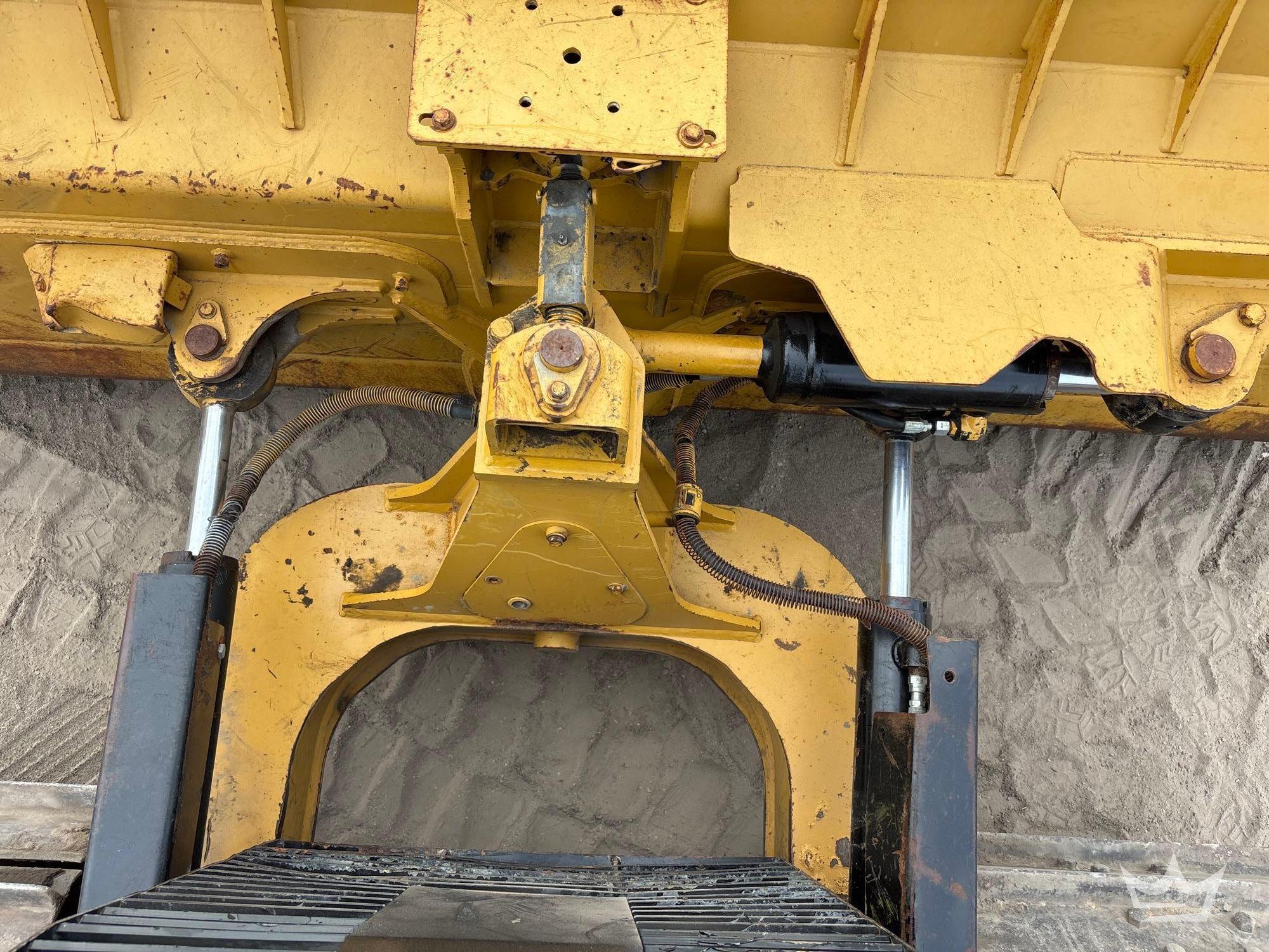 2015 Caterpillar D6K2LGP