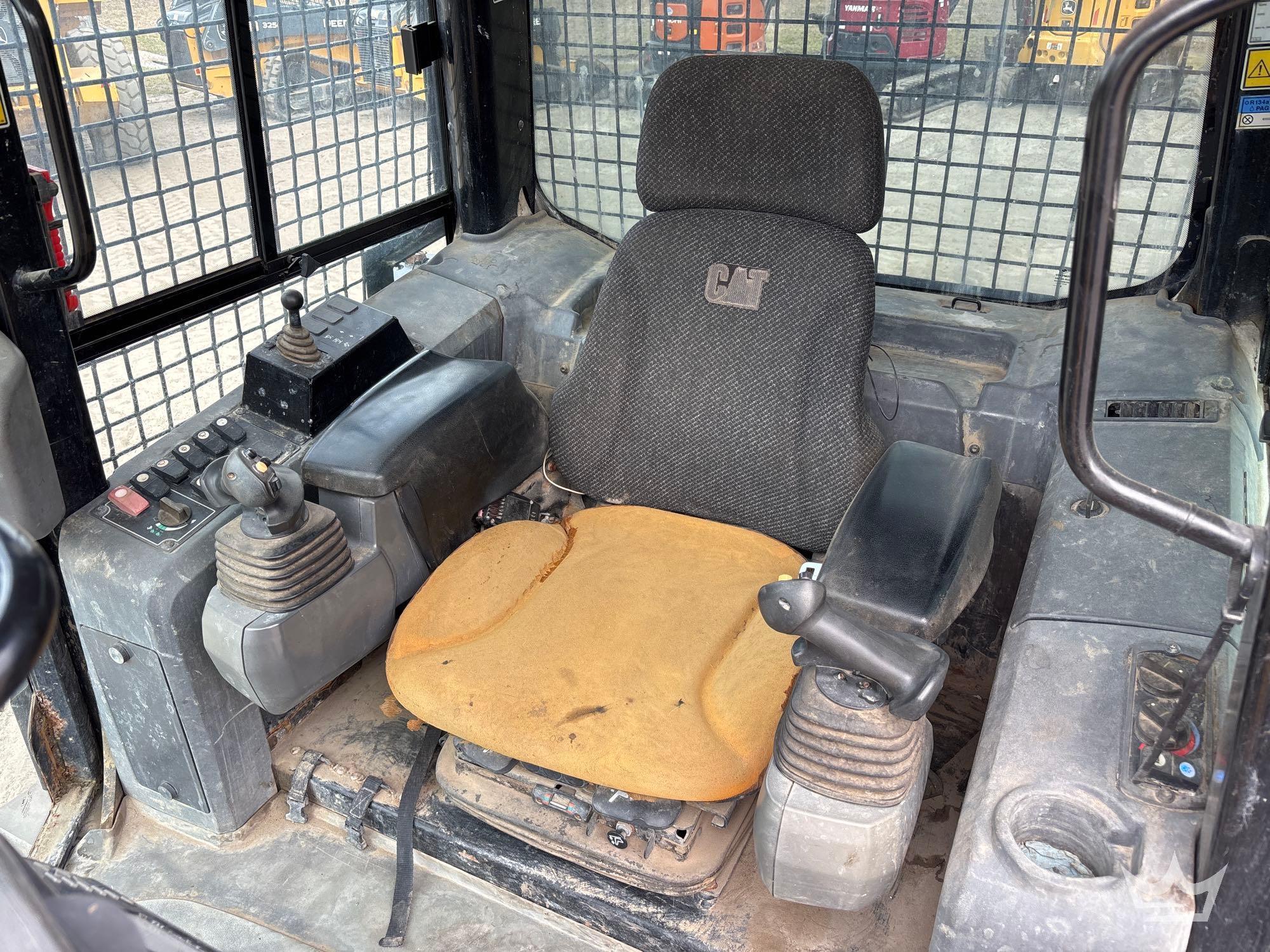 2015 Caterpillar D6K2LGP