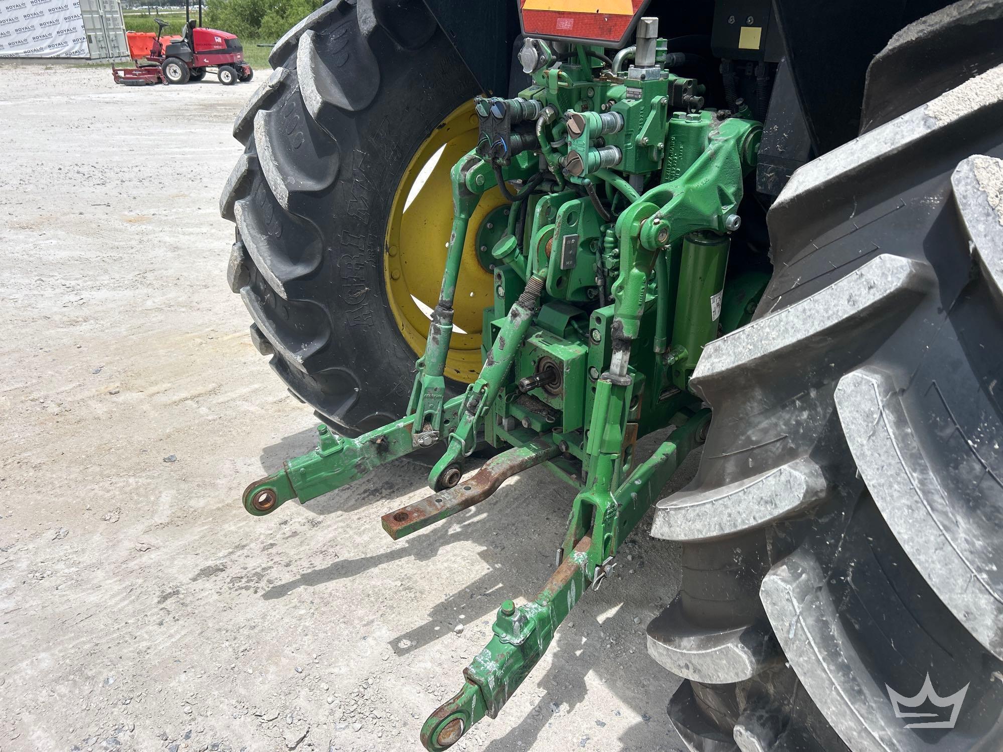 2014 John Deere 6125M