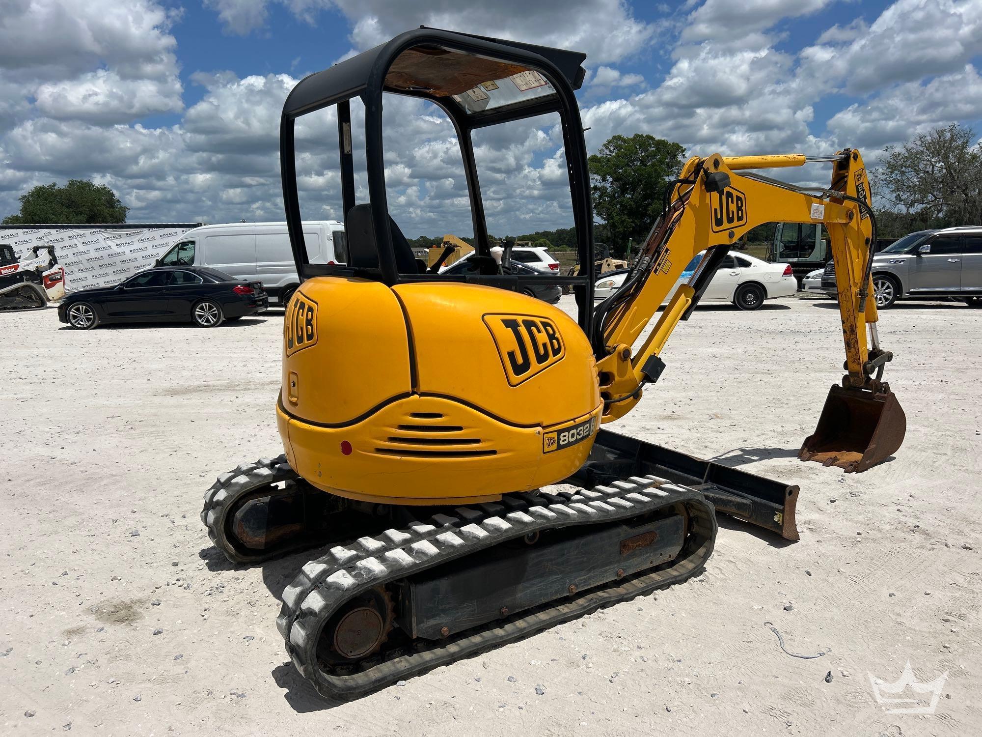 2005 JCB 8032ZTS