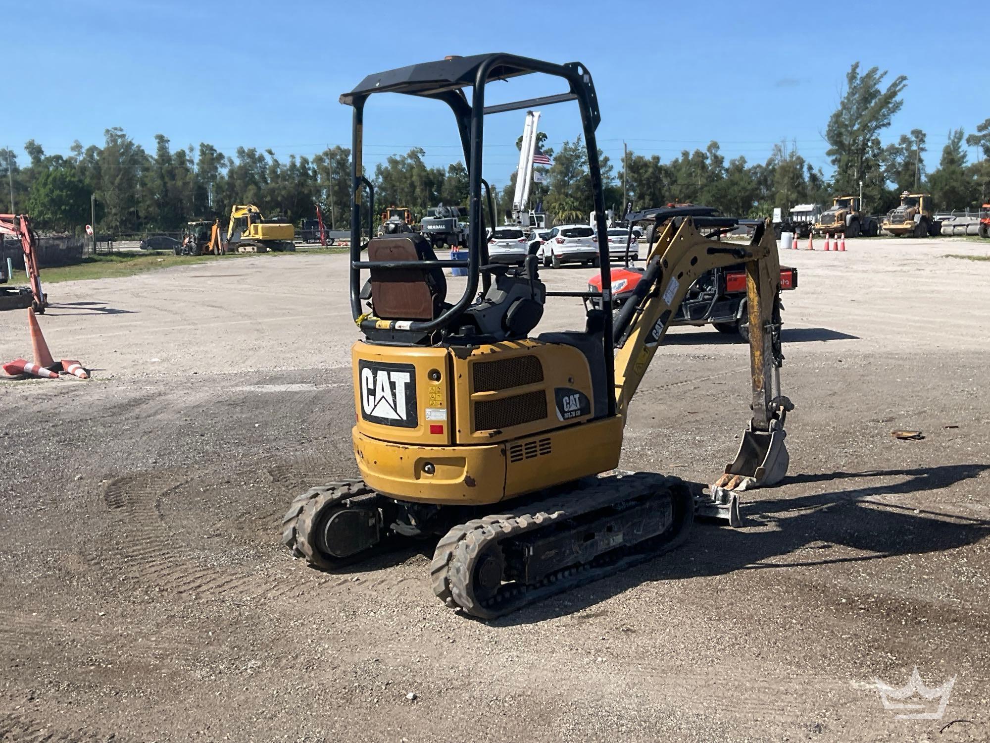 2014 Caterpillar 301.7DCR
