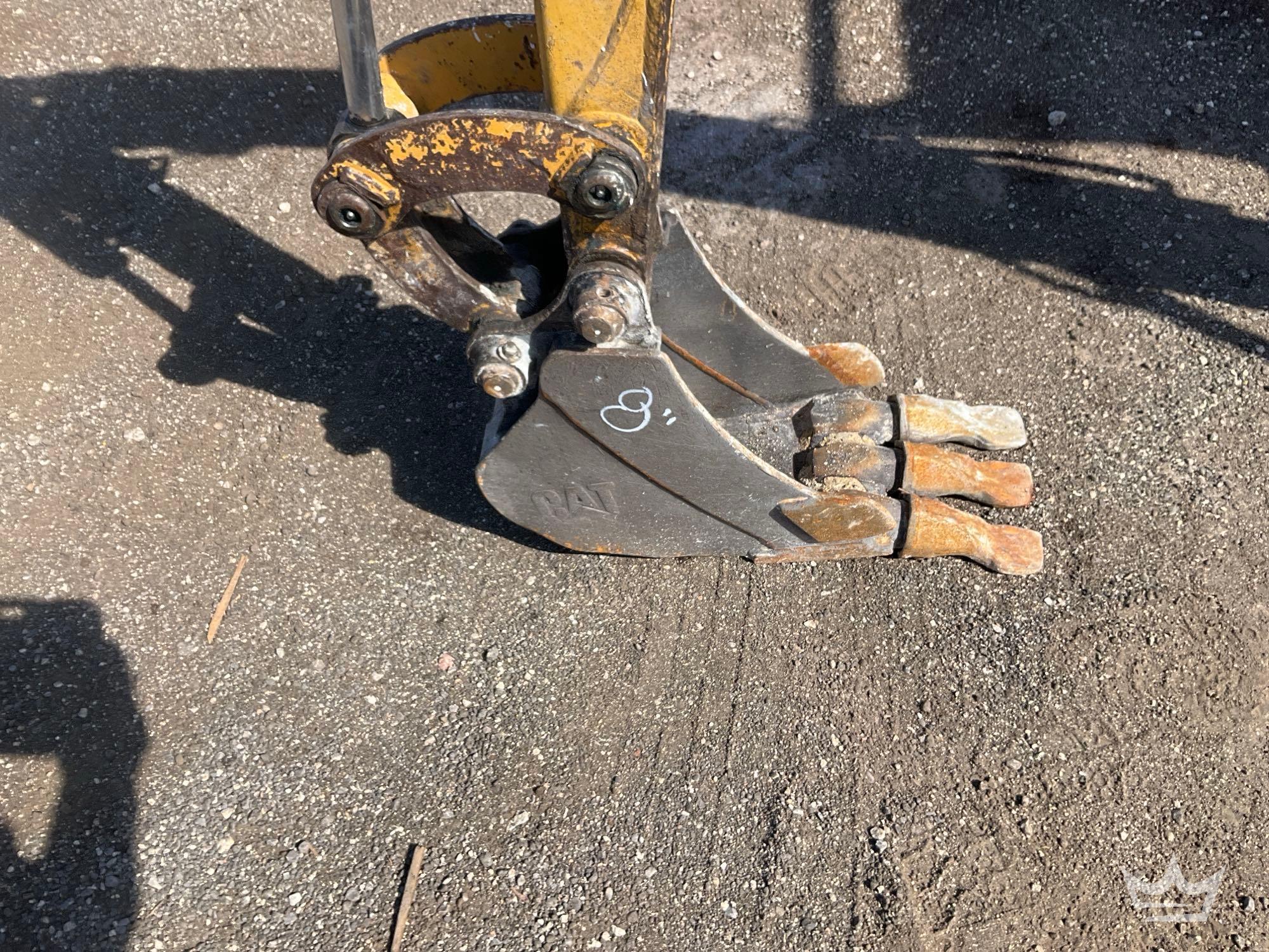 2014 Caterpillar 301.7DCR