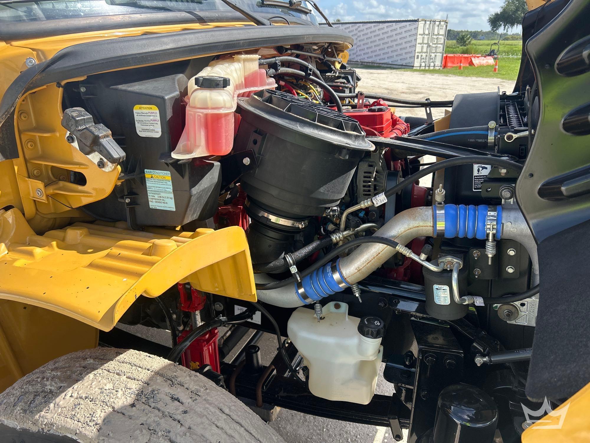 2017 Freightliner M2 106