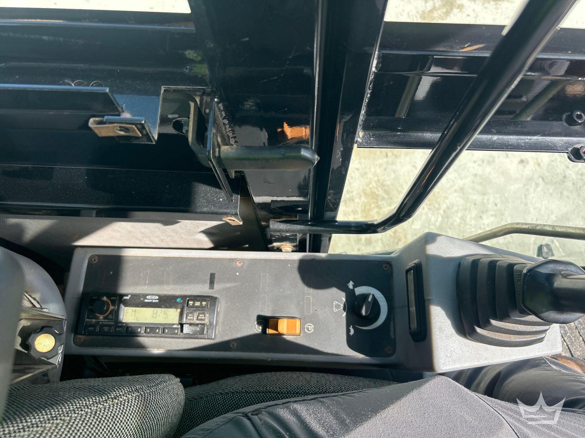 2017 Freightliner M2 106