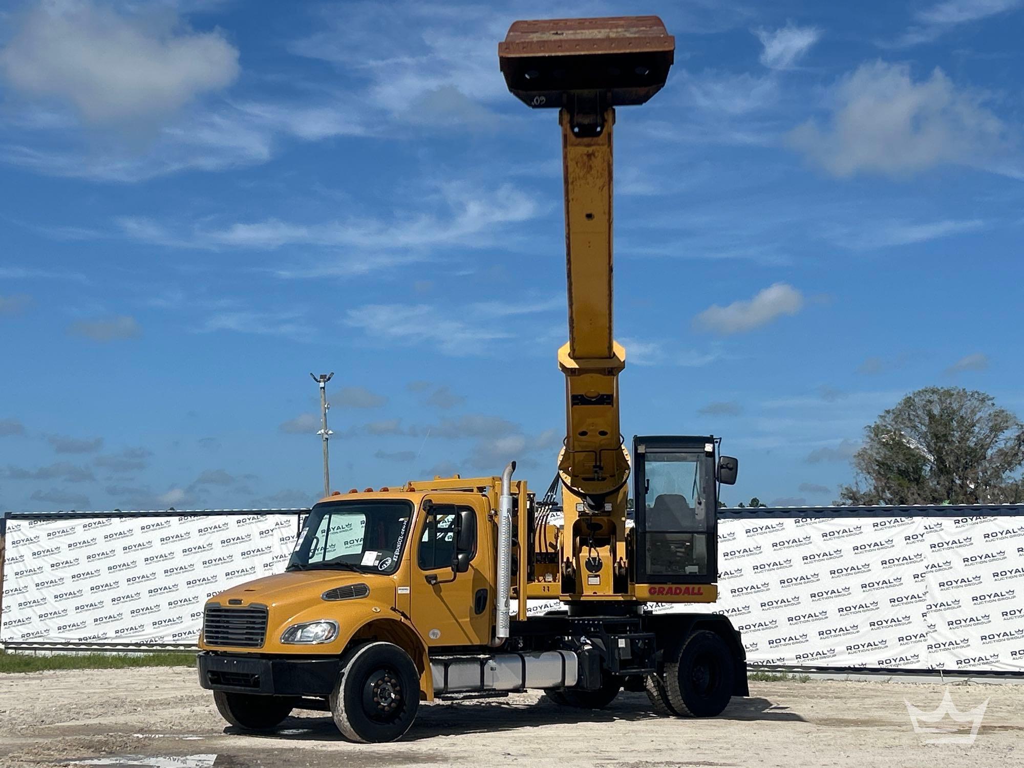 2017 Freightliner M2 106