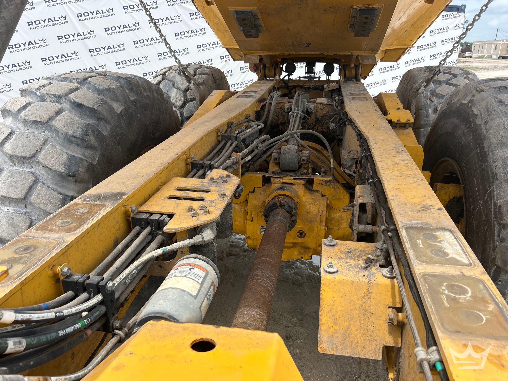 2022 John Deere 260E