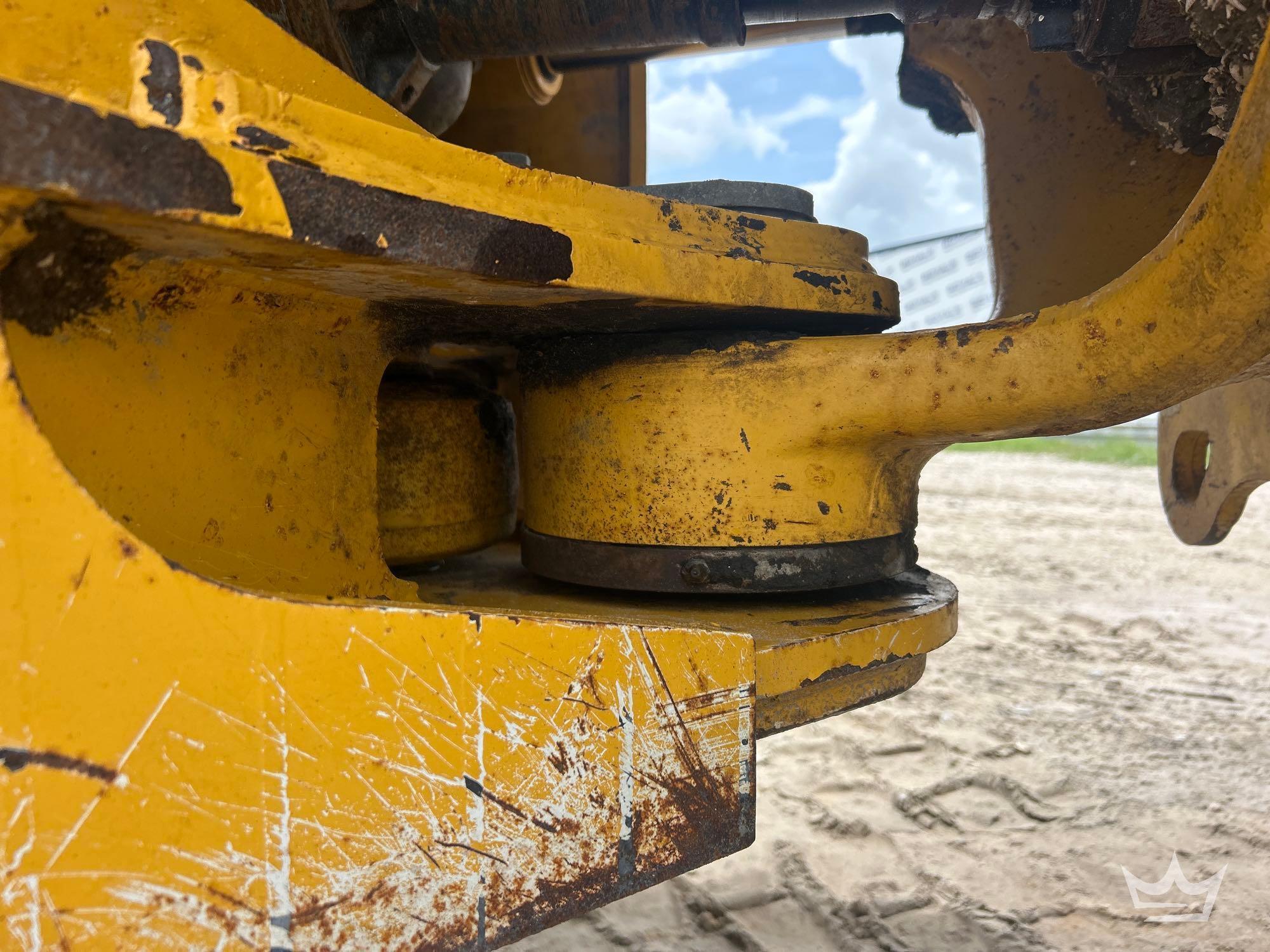 2022 John Deere 260E