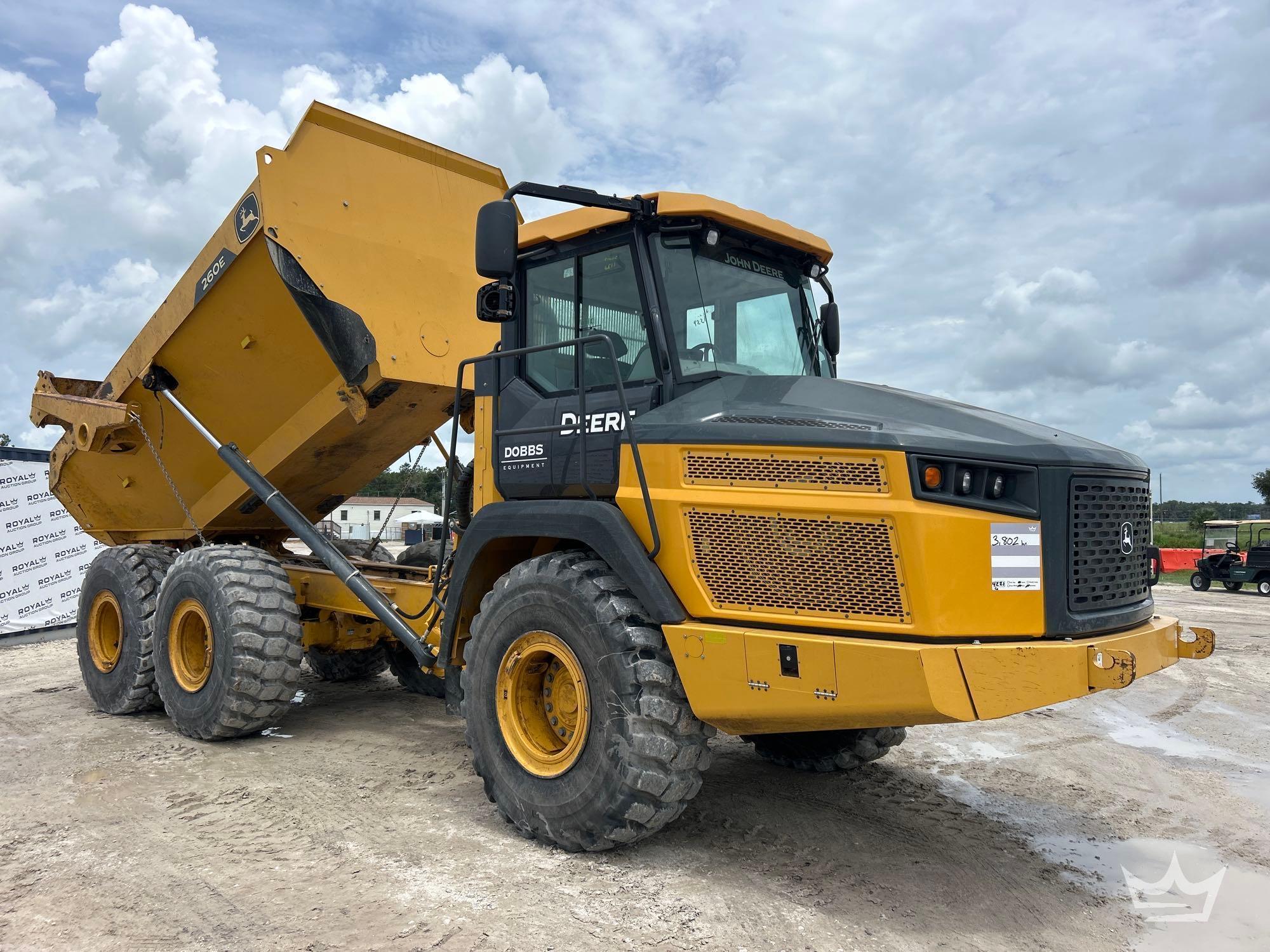 2022 John Deere 260E