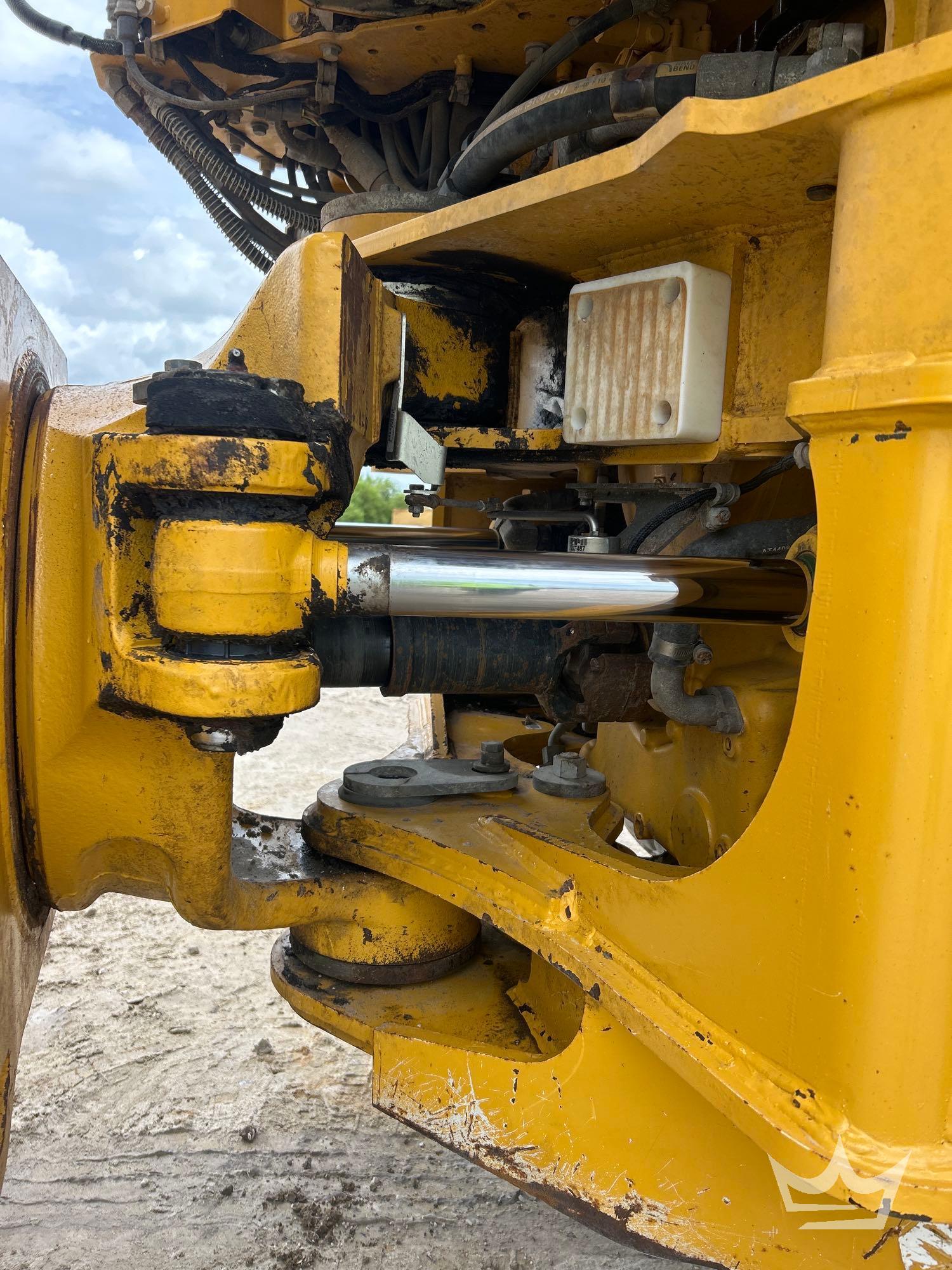 2022 John Deere 260E