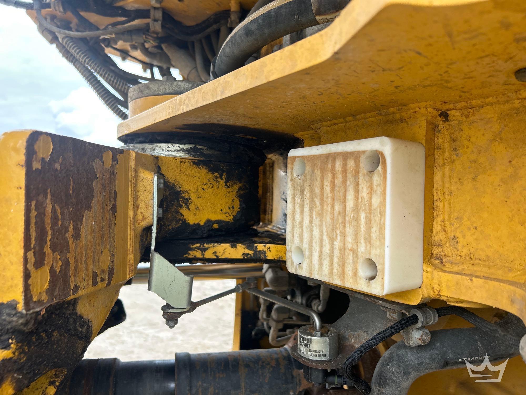 2022 John Deere 260E