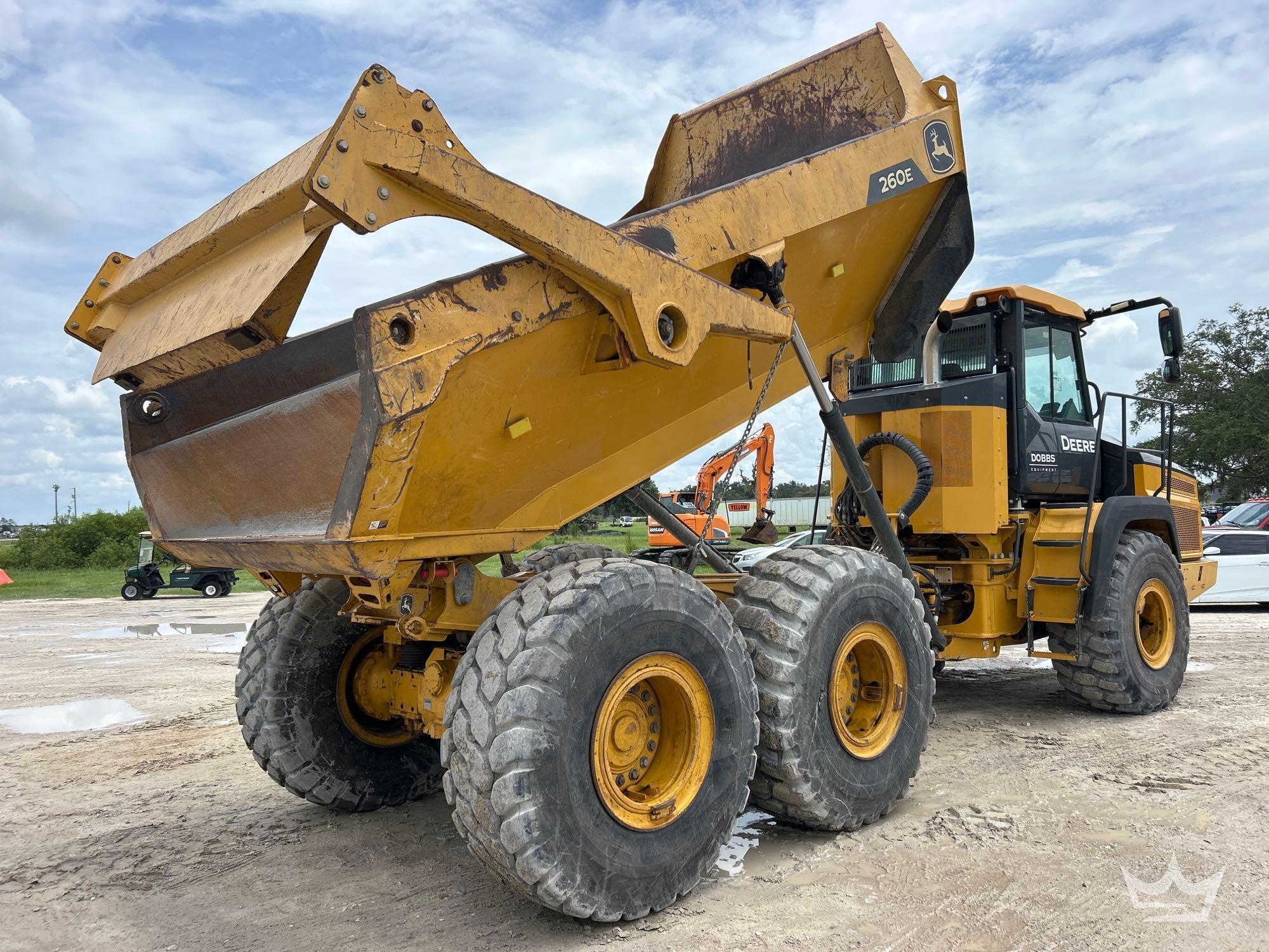 2022 John Deere 260E