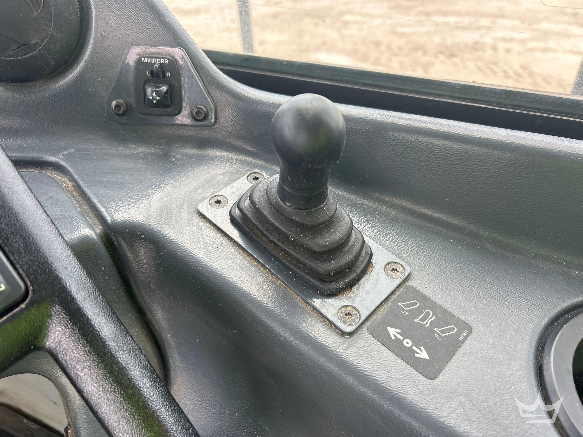 2022 John Deere 260E
