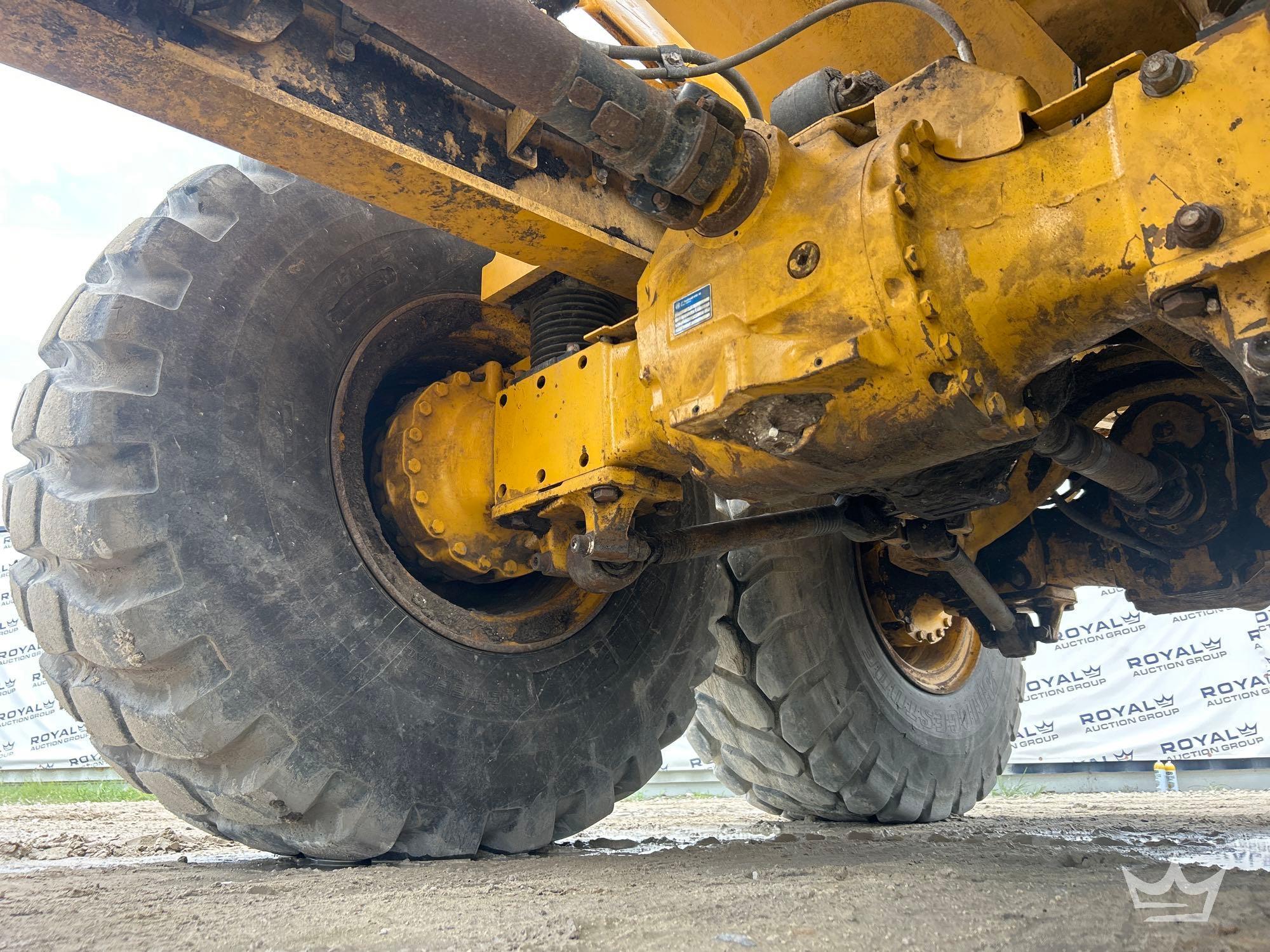 2022 John Deere 260E