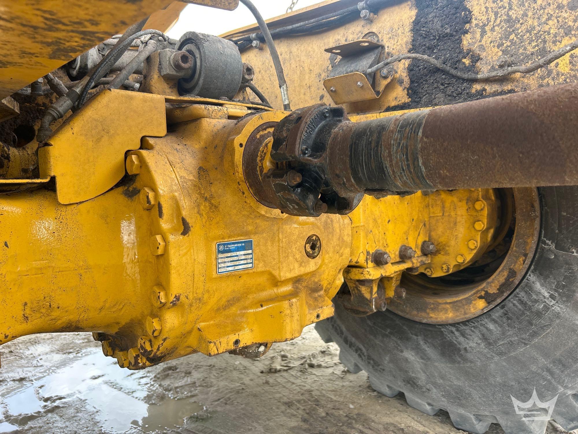 2022 John Deere 260E