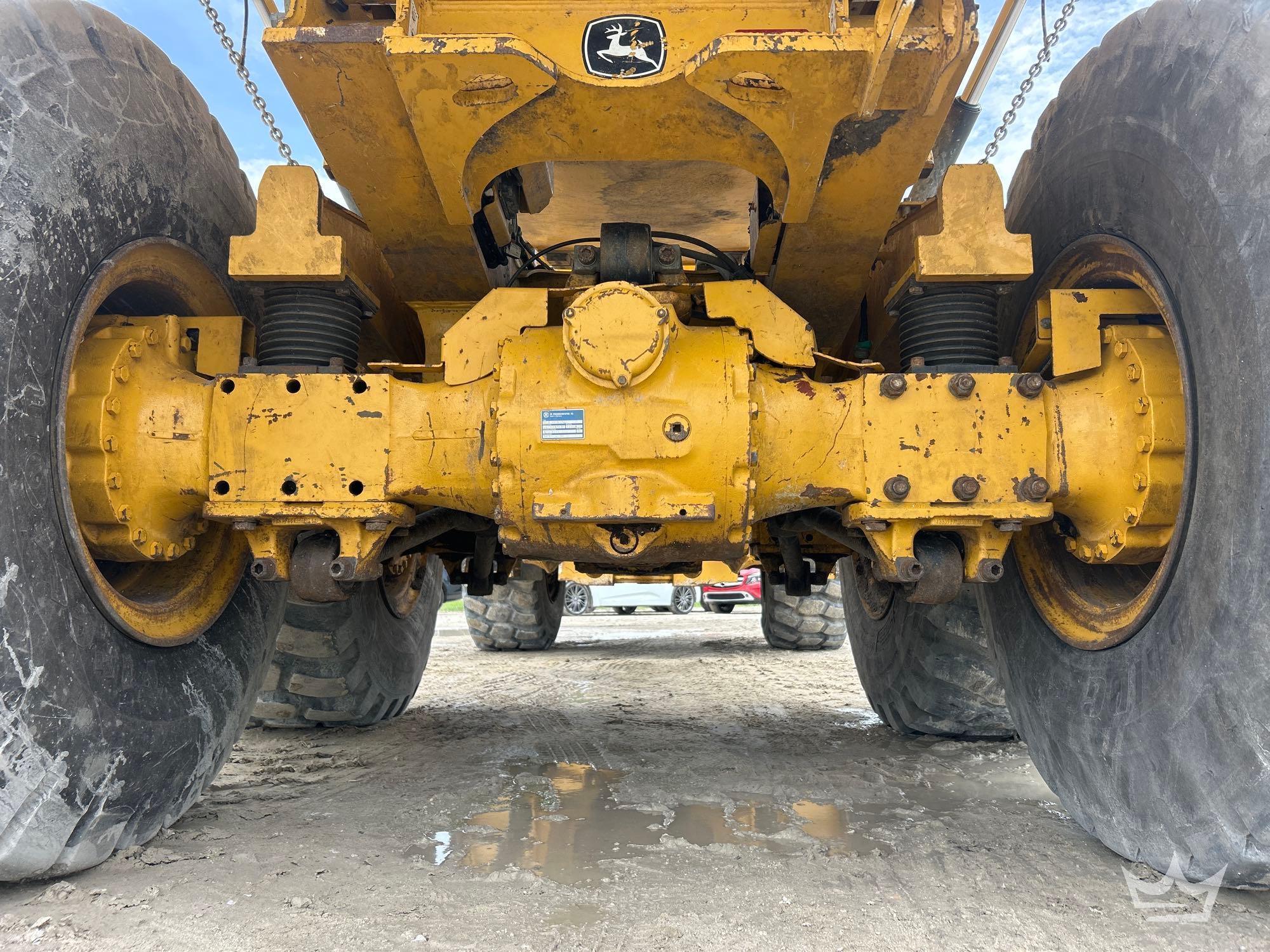 2022 John Deere 260E