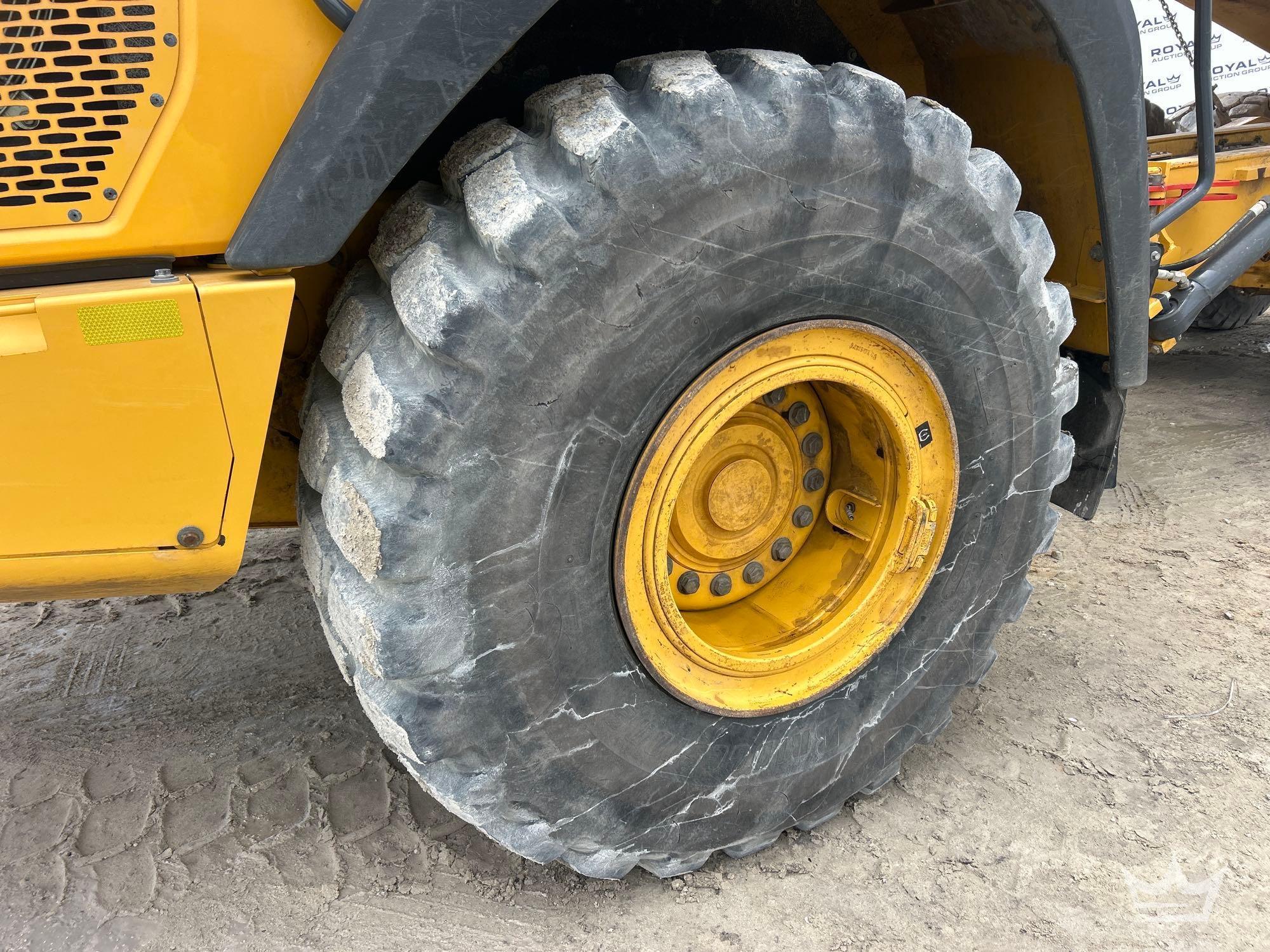 2022 John Deere 260E
