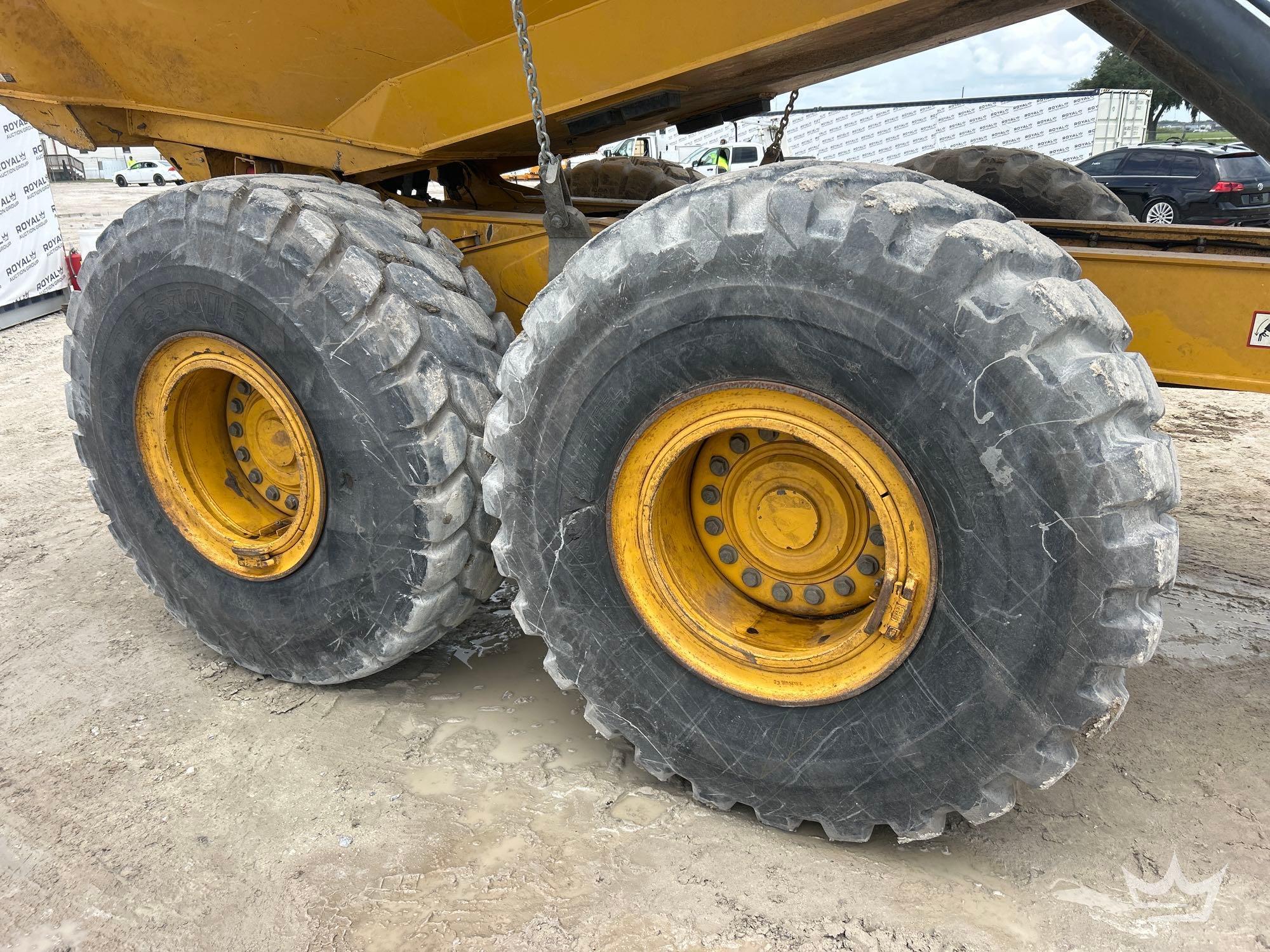 2022 John Deere 260E