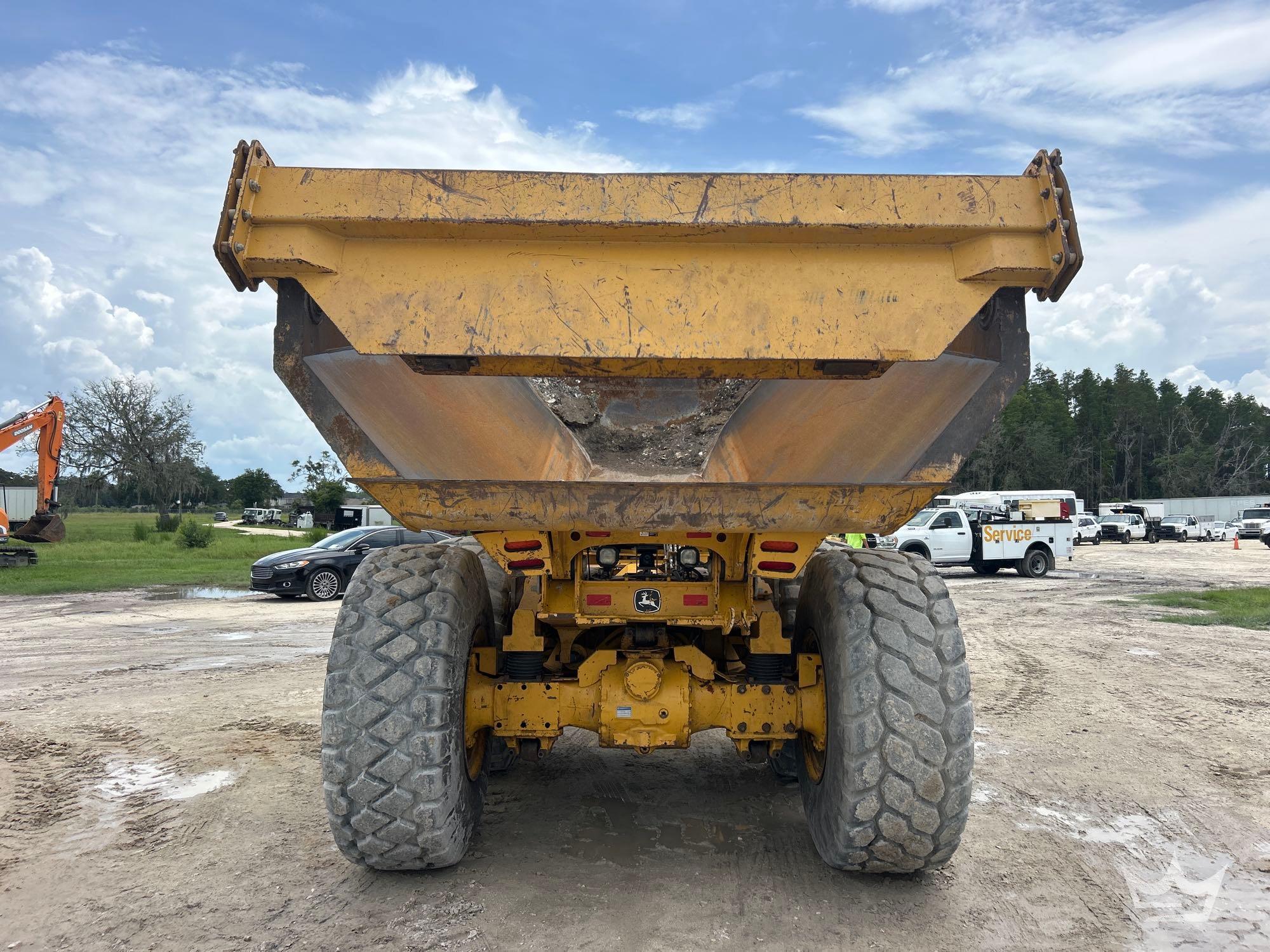 2022 John Deere 260E
