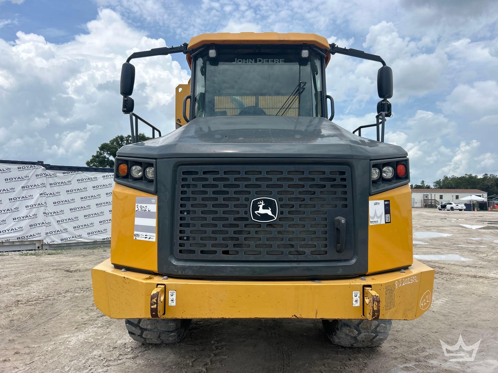2022 John Deere 260E