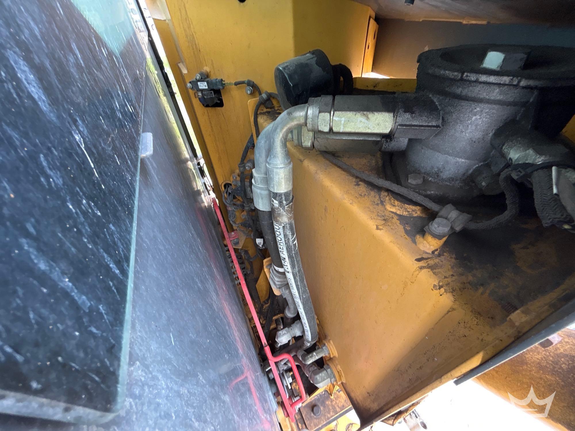 2018 John Deere 260E