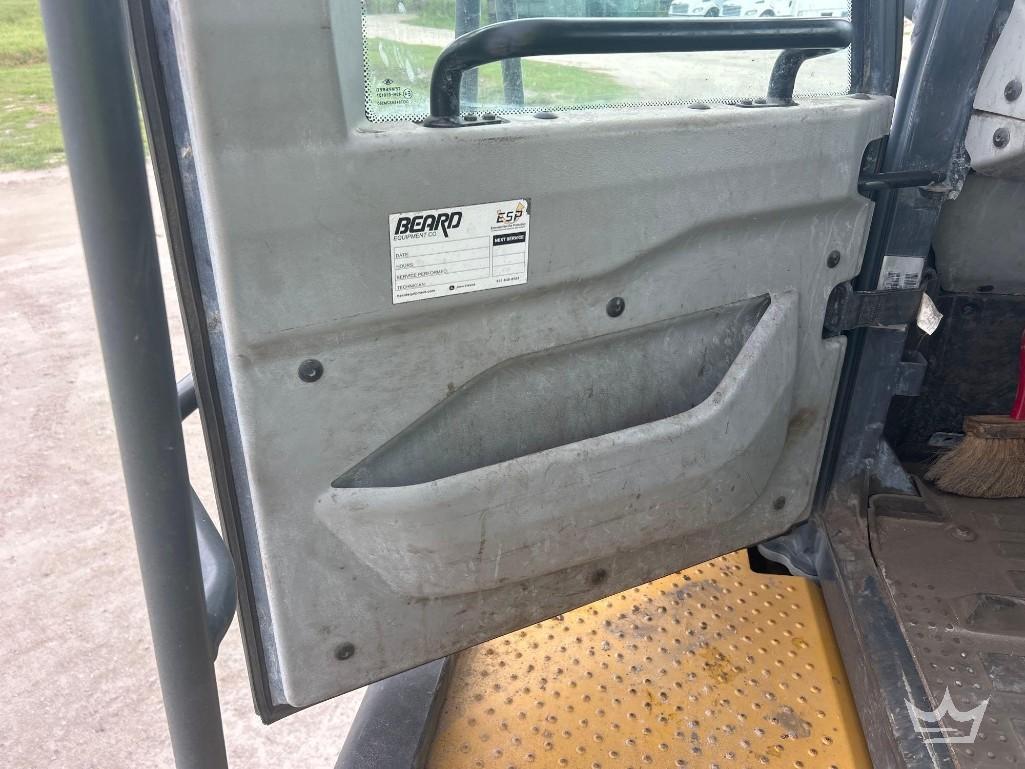 2018 John Deere 260E