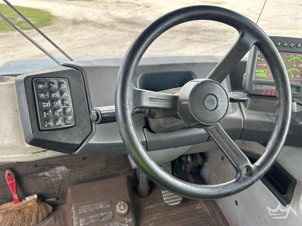 2018 John Deere 260E