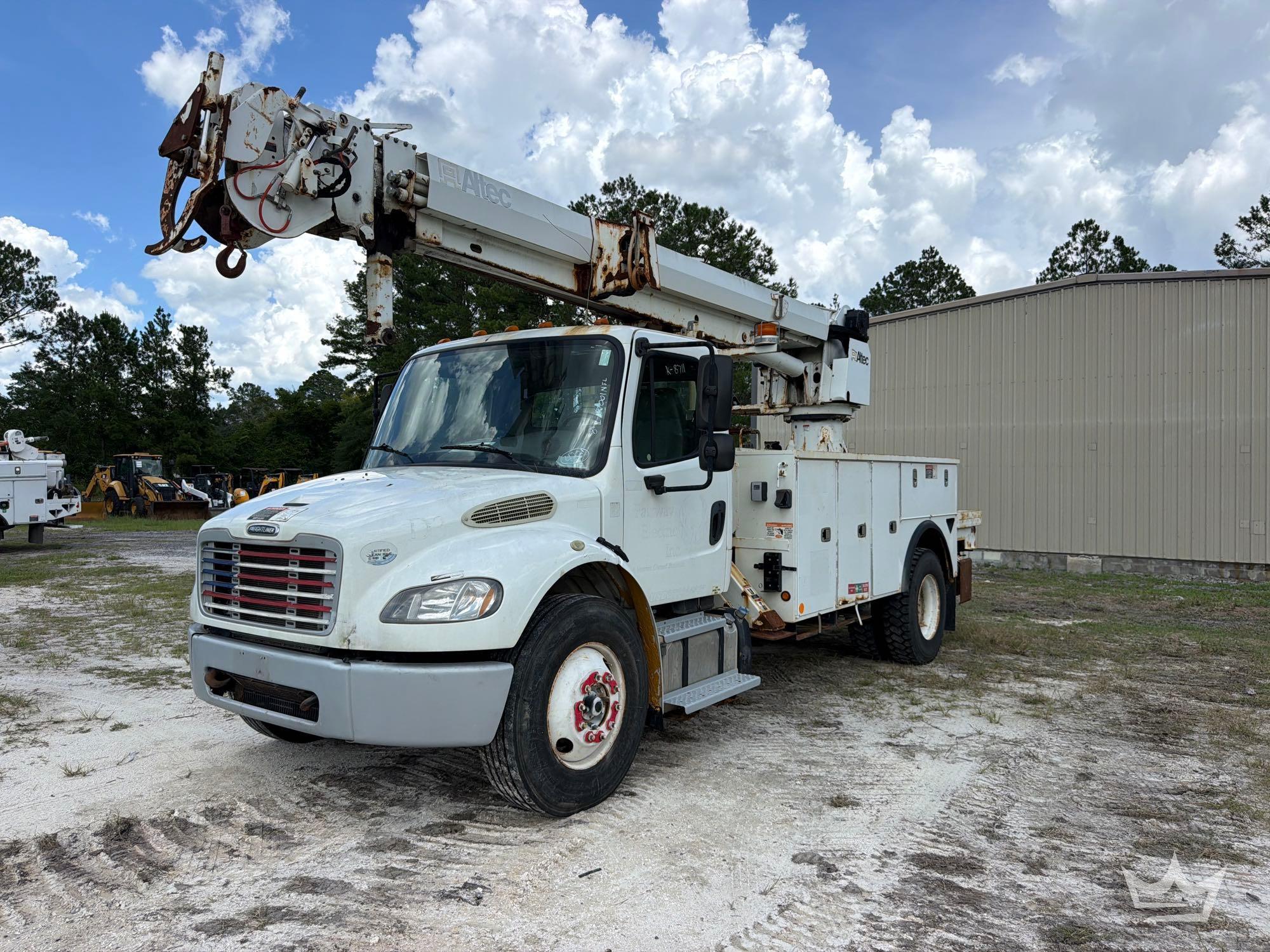 Photo of a 2014 Freightliner M2 106