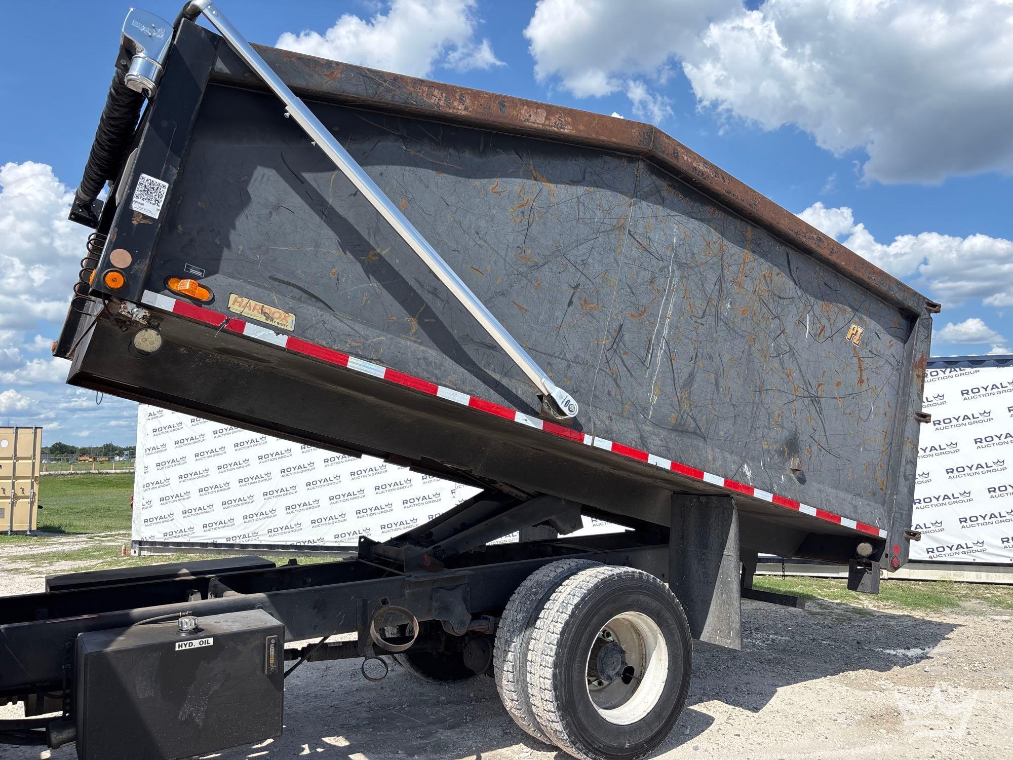 2014 Freightliner M2 106