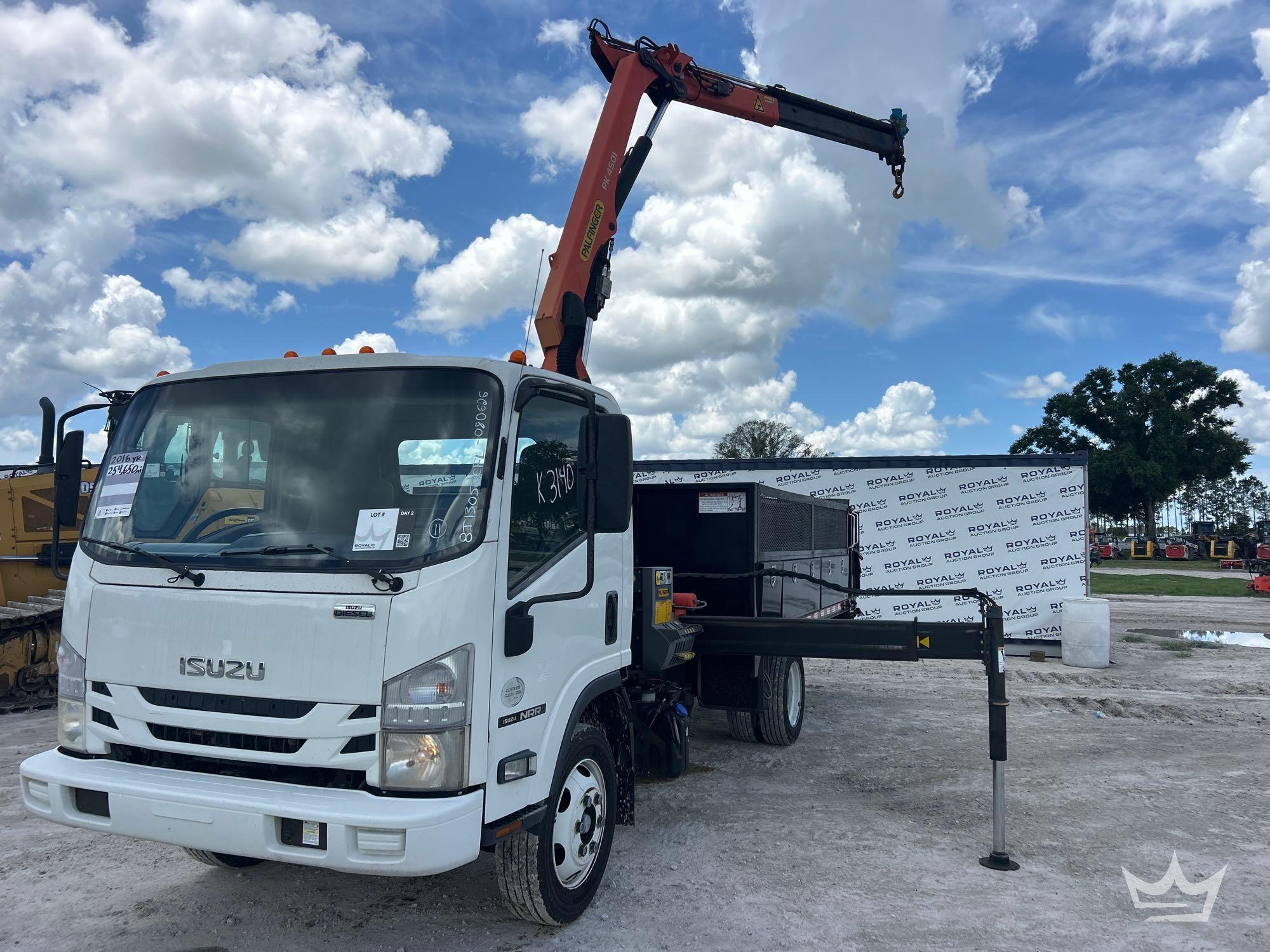 2016 Isuzu NRR