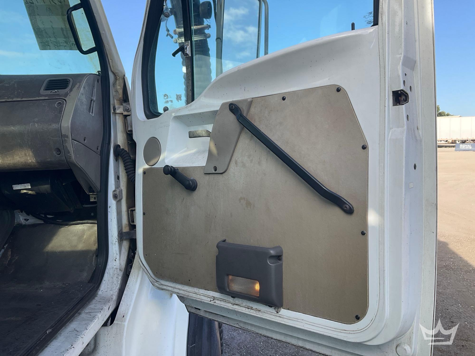2008 Sterling L7500