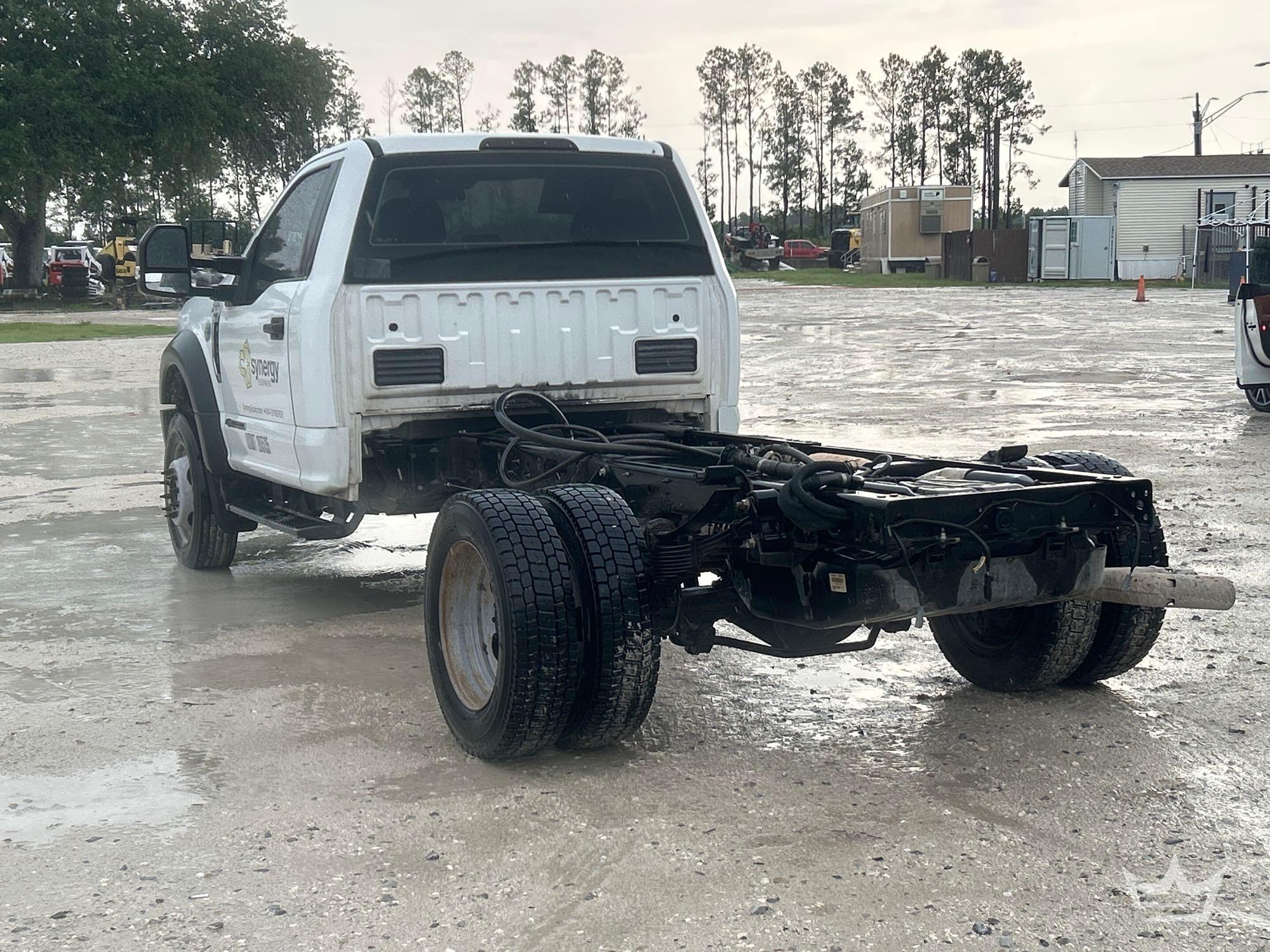 Photo of a 2017 Ford F-550