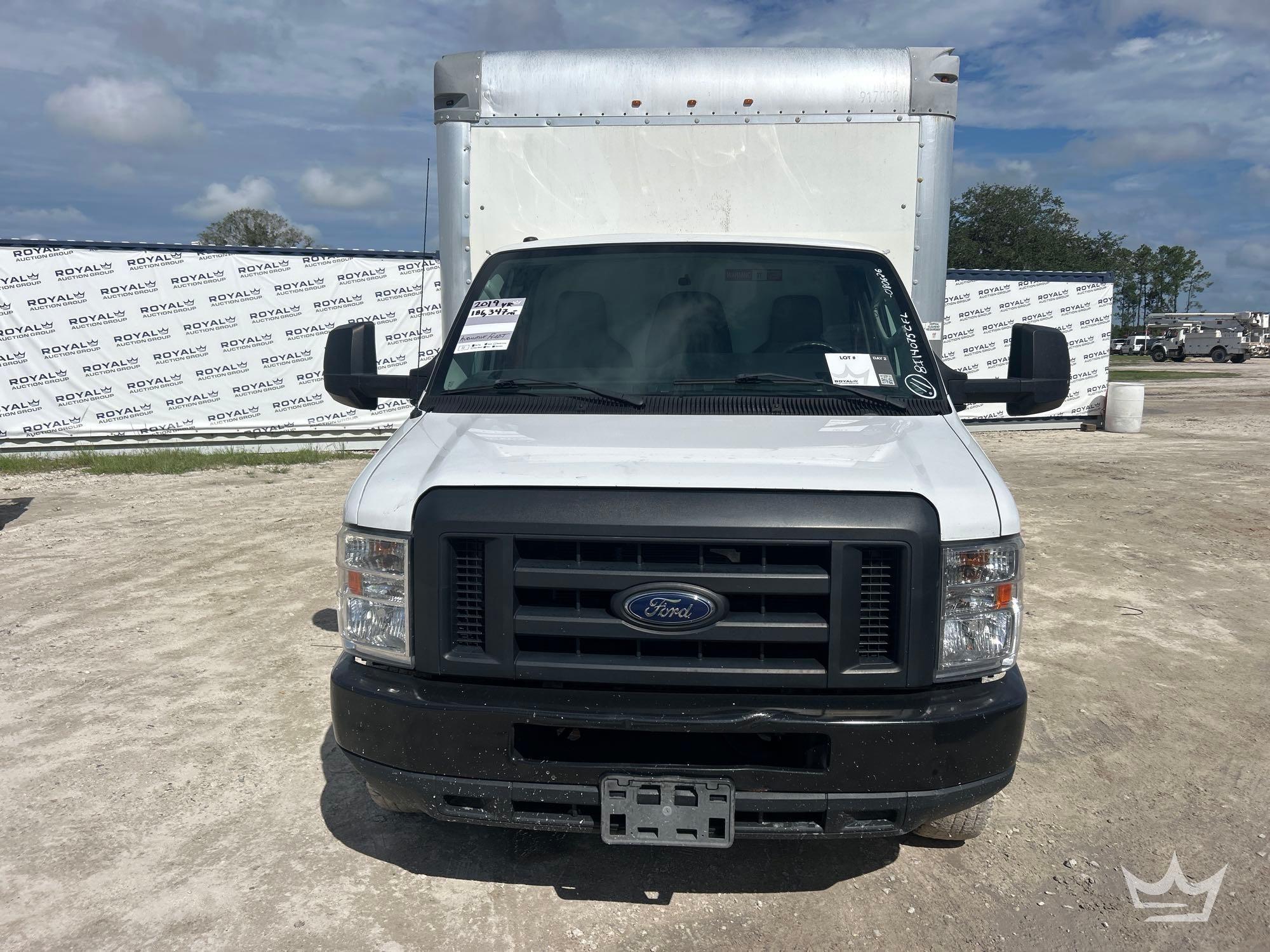 2019 Ford E350
