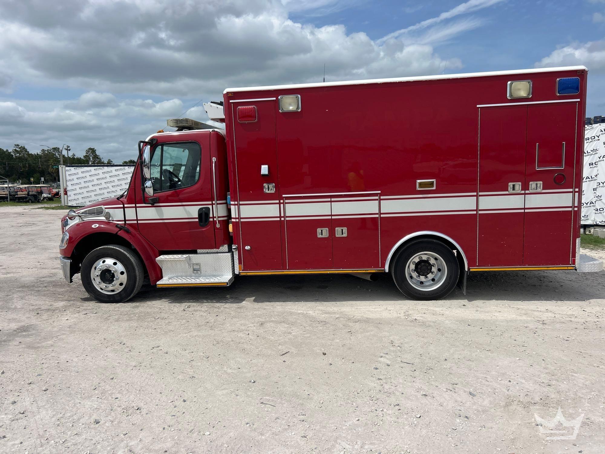 2005 Freightliner M2 106