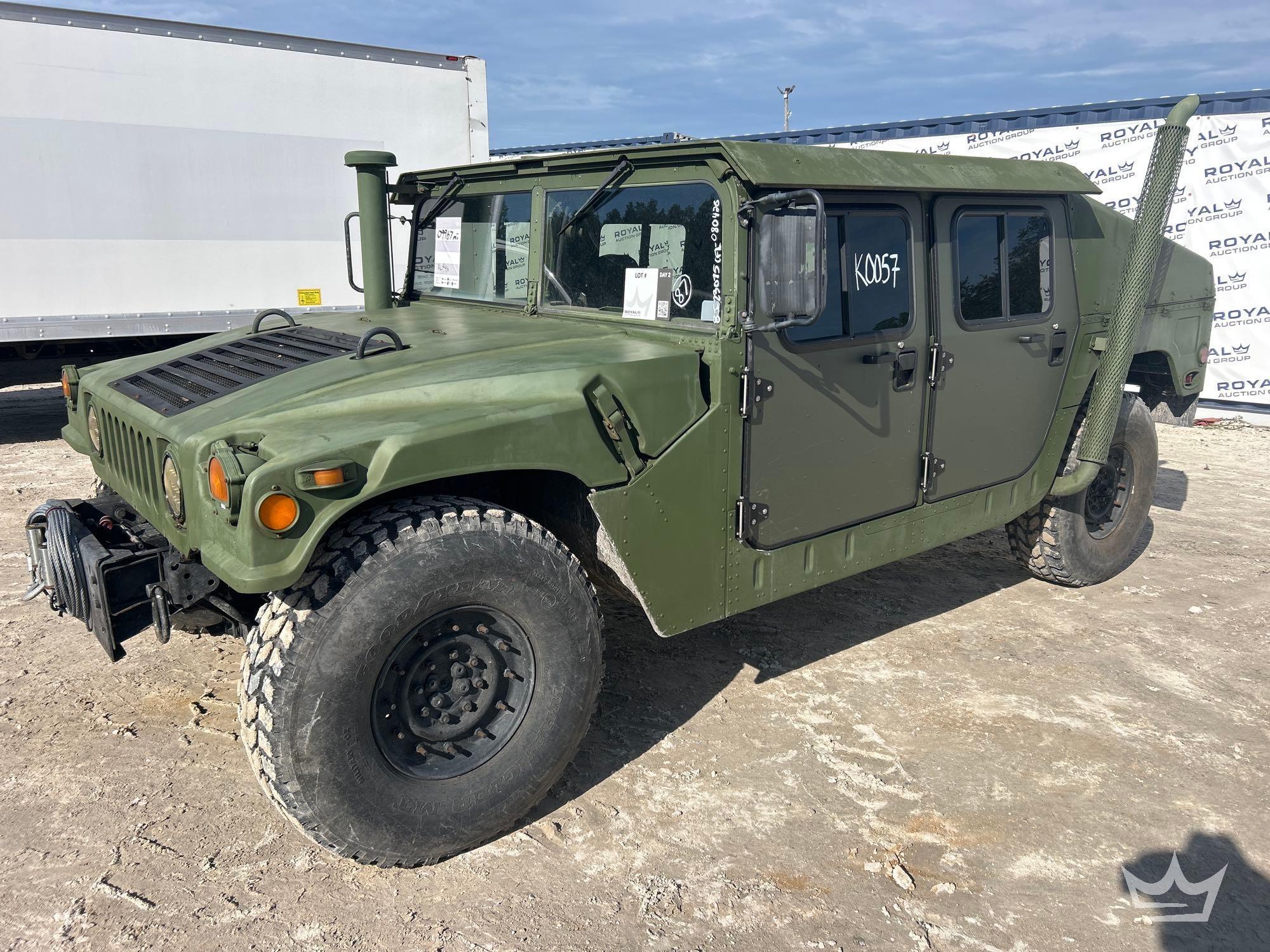 Photo of a 2007 Am General M998 Humvee