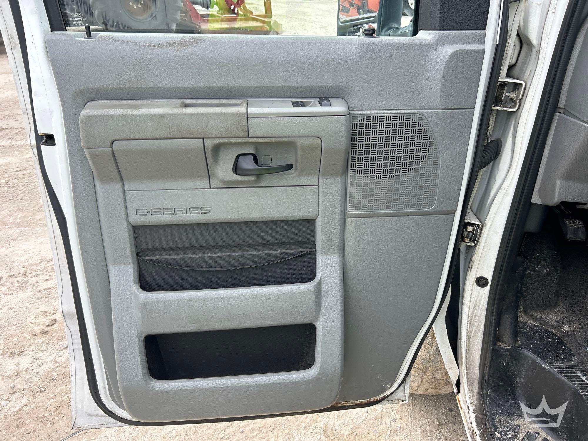 2012 Ford E350