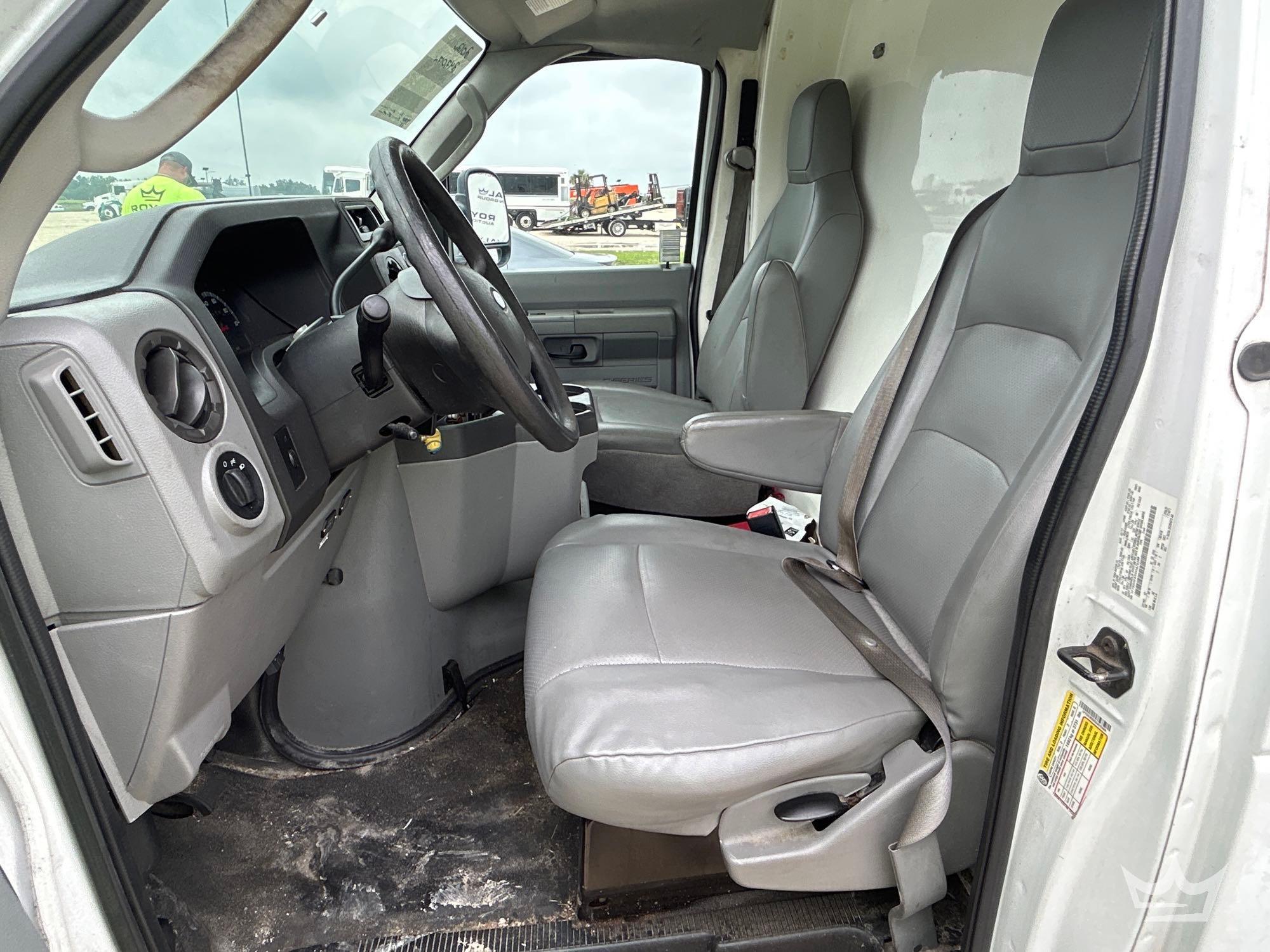 2012 Ford E350