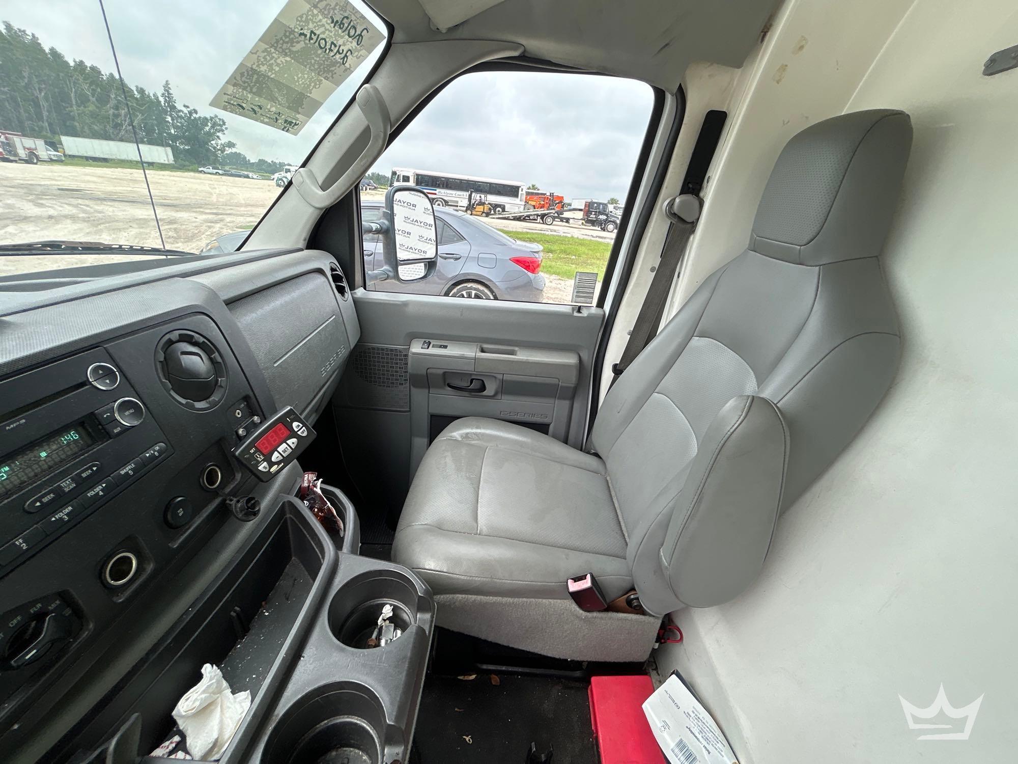 2012 Ford E350