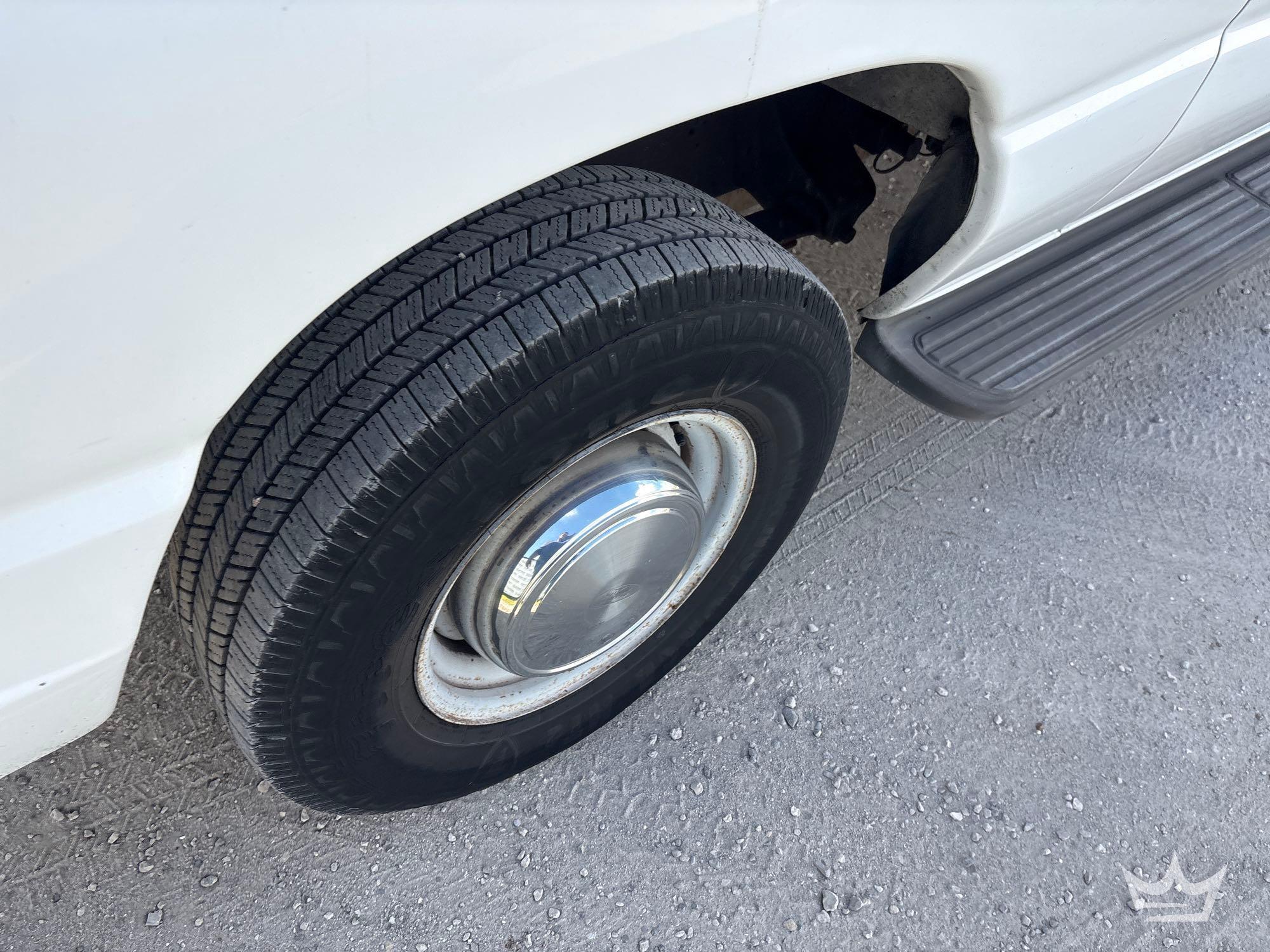 2004 Ford E350