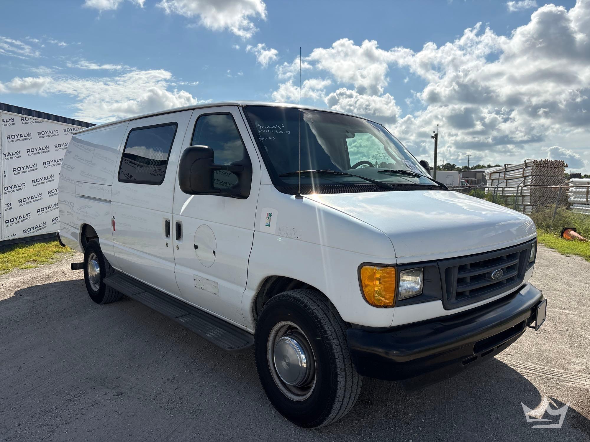 2004 Ford E350