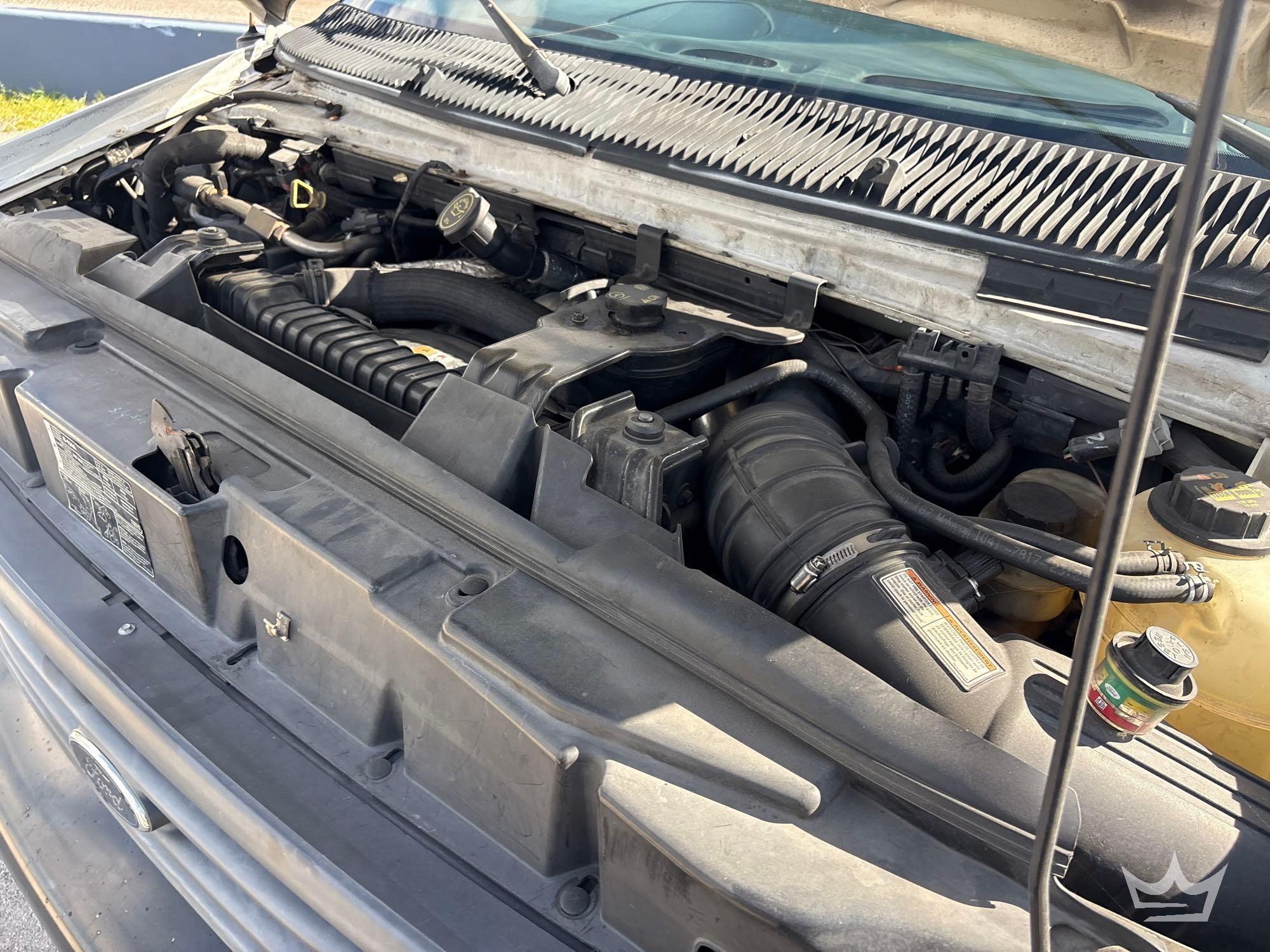 2004 Ford E350