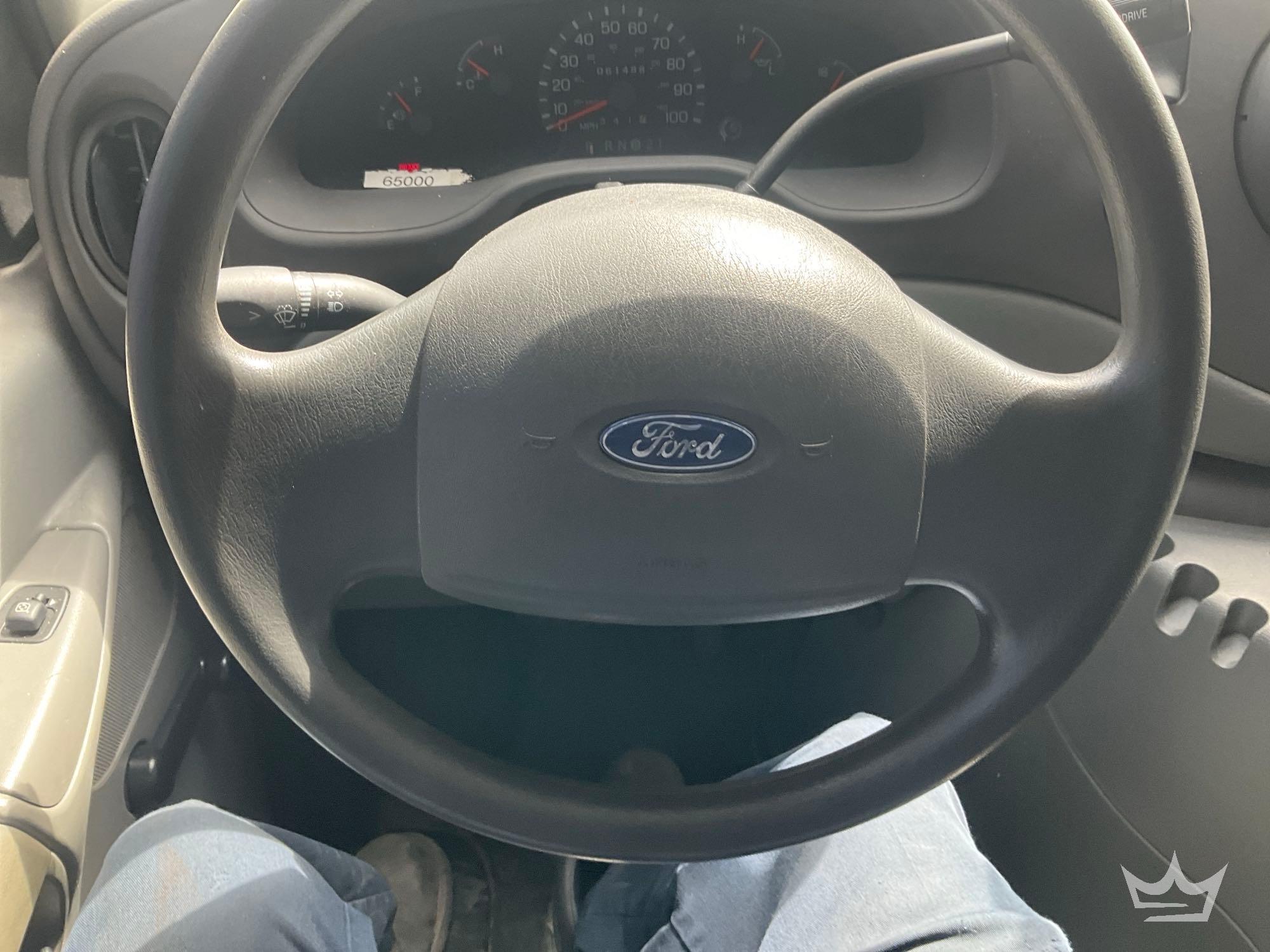 2003 Ford E-350
