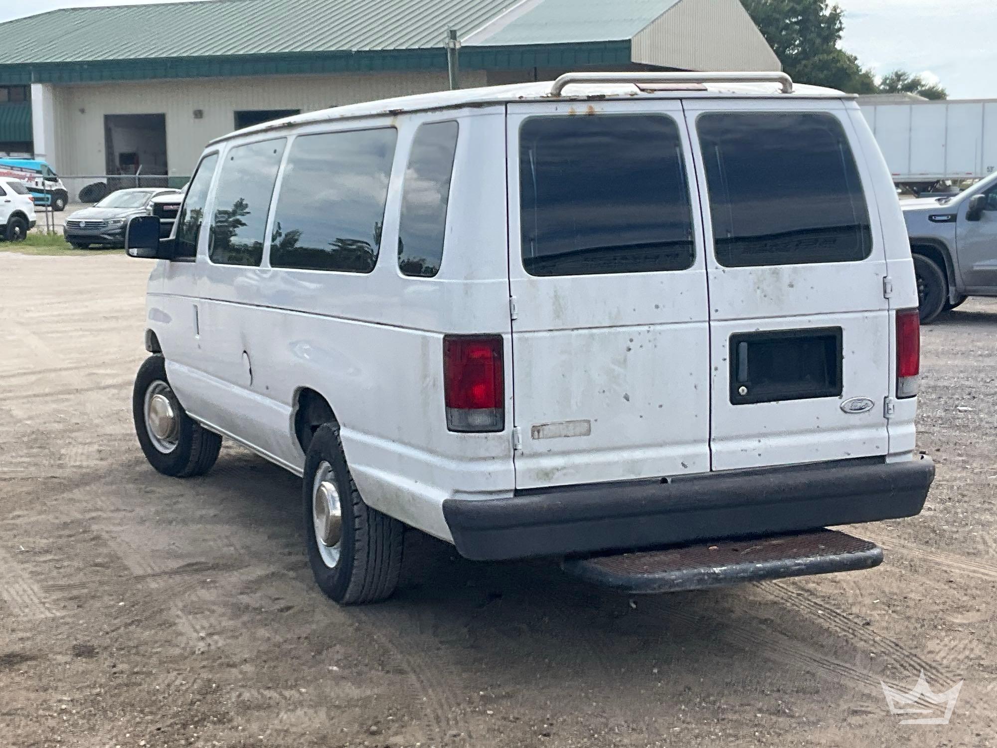 2003 Ford E-350