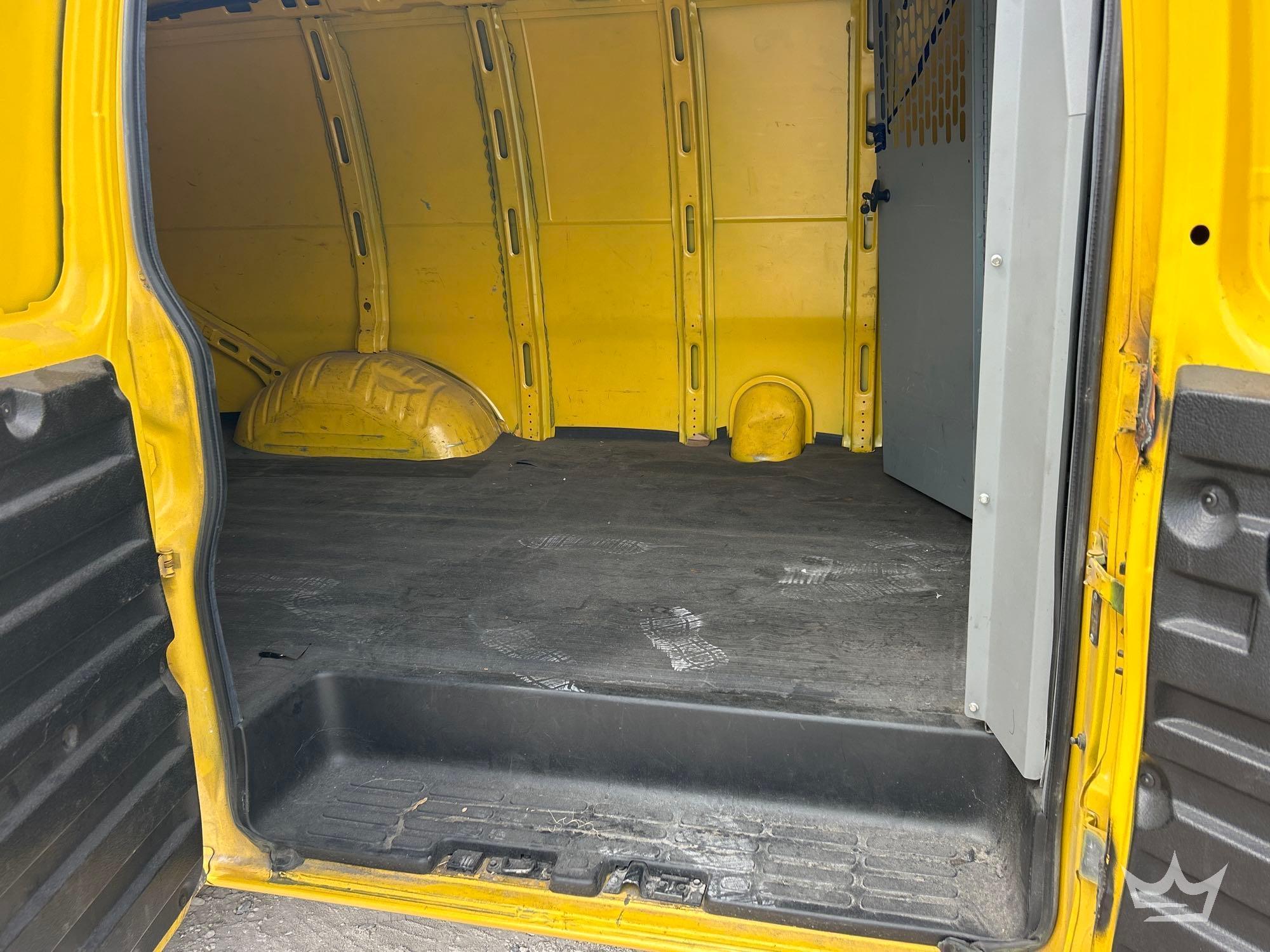 2022 Chevrolet EXPRESS 2500