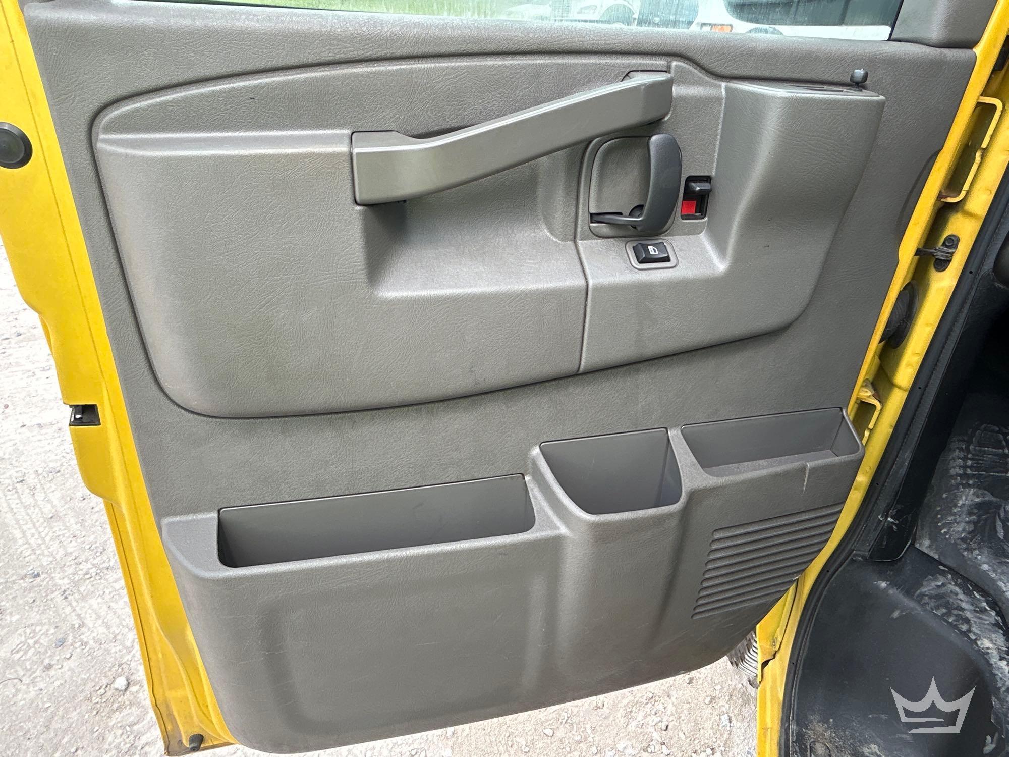 2022 Chevrolet EXPRESS 2500